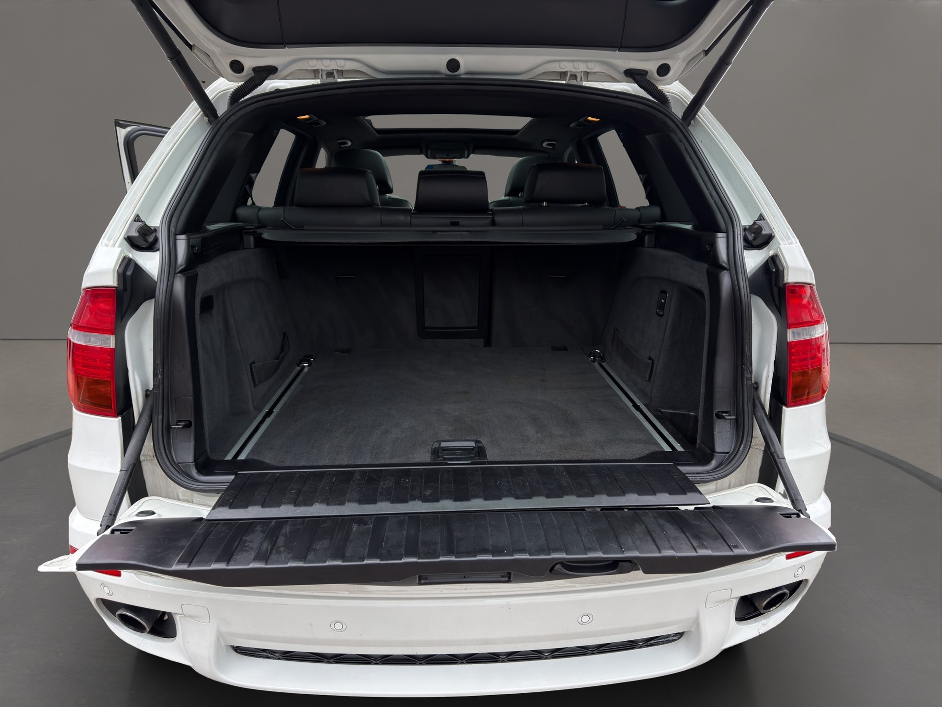 BMW X5 xDrive 35d (3.0sd) Steptronic M-Sport Paket ( Panoramdach )-image-16