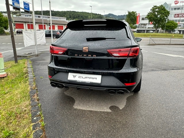 SEAT Leon ST 2.0TSI Cupra R 300 4 Drive DSG-image-2