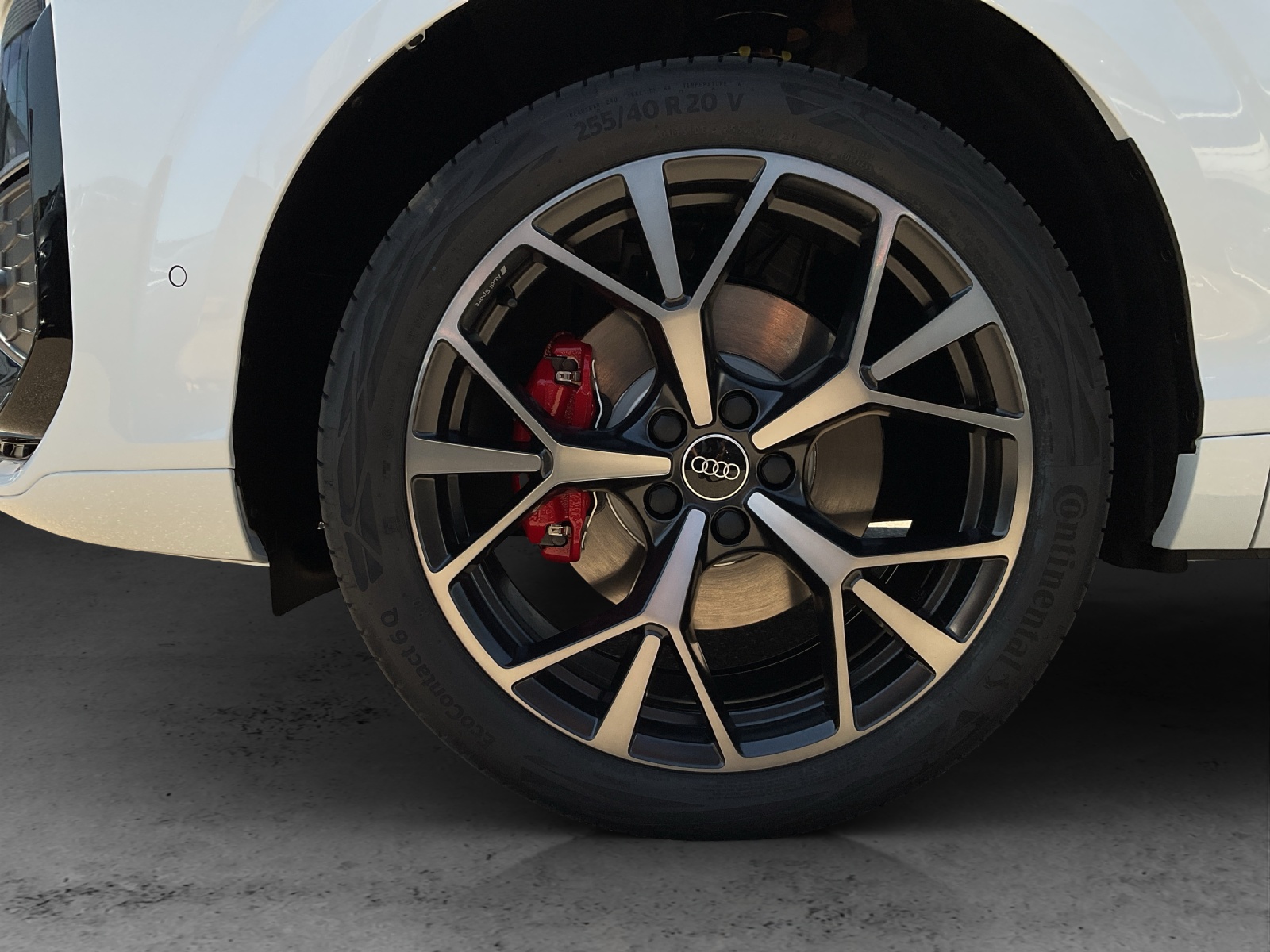 AUDI Q3 SUV TFSI quattro 195 kW S tronic-image-12