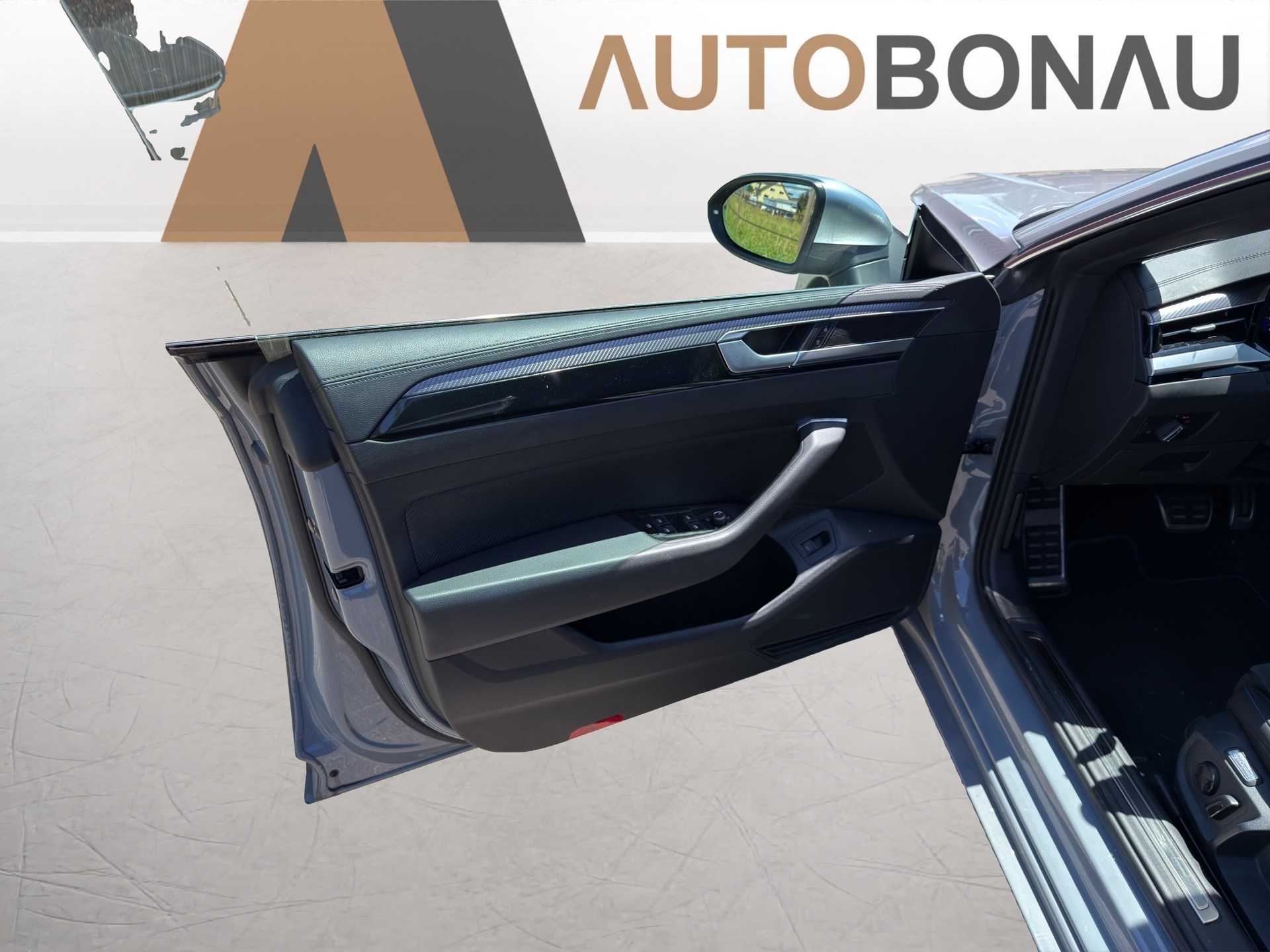 VW Arteon Shooting Brake 2.0 TSI R DSG 4m Schiebedach-image-10