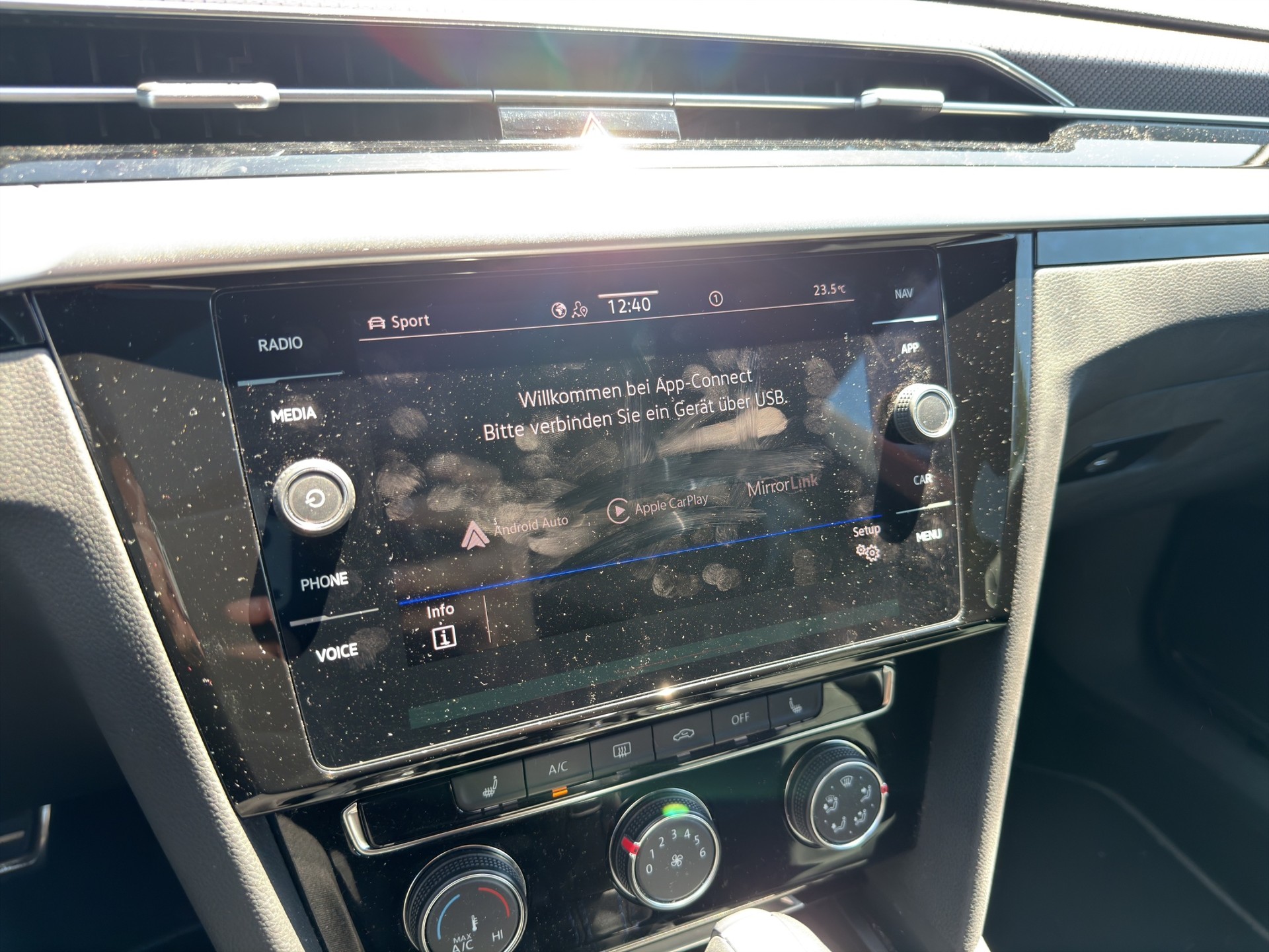 VW Arteon Shooting Brake 2.0 TSI R DSG 4m Schiebedach-image-43