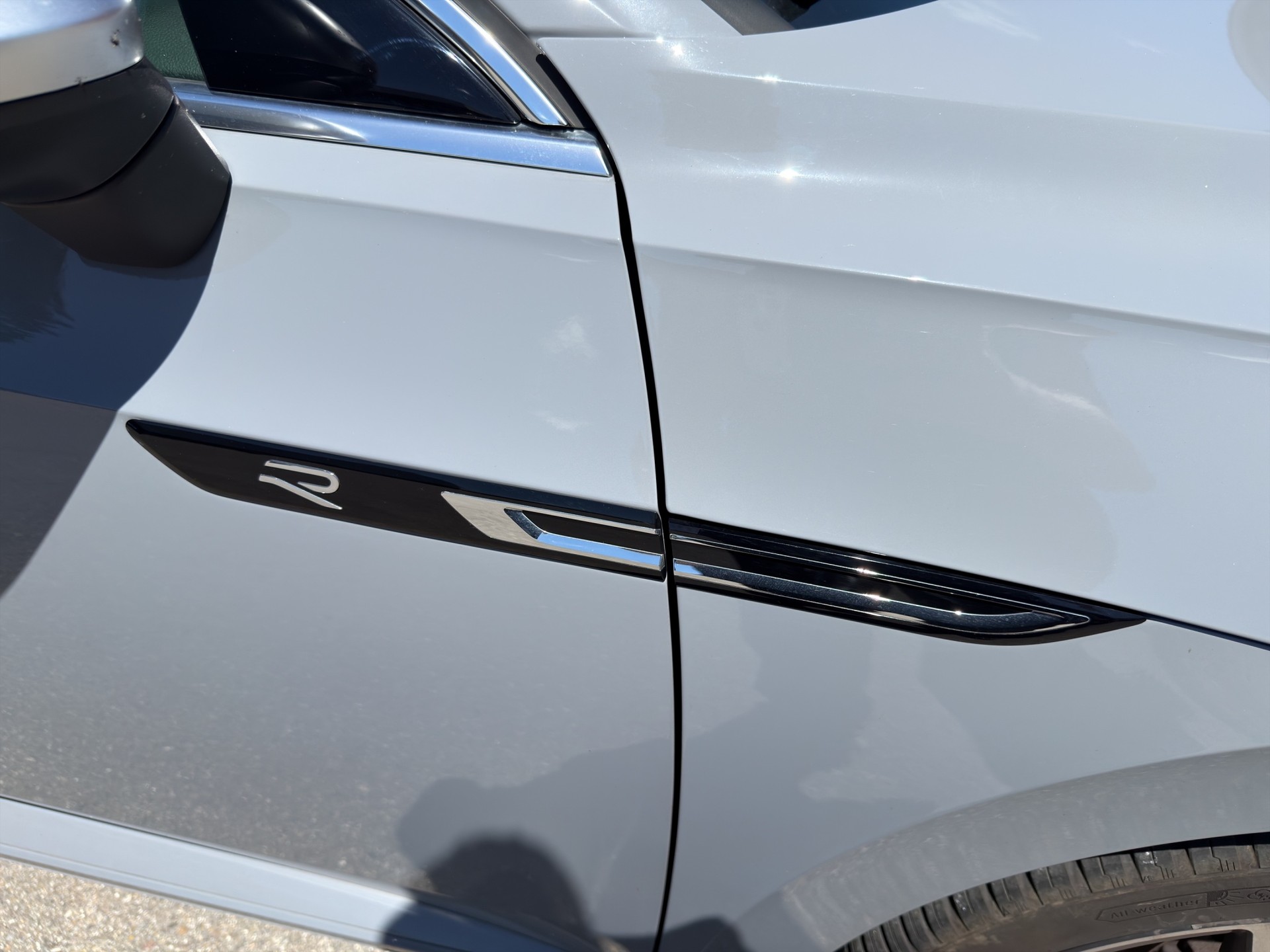 VW Arteon Shooting Brake 2.0 TSI R DSG 4m Schiebedach-image-34