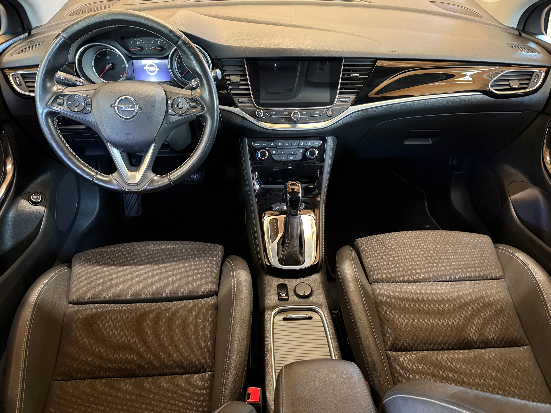 OPEL Astra Sports Tourer 1.6 CDTi ecoF Excellence Autom-image-8
