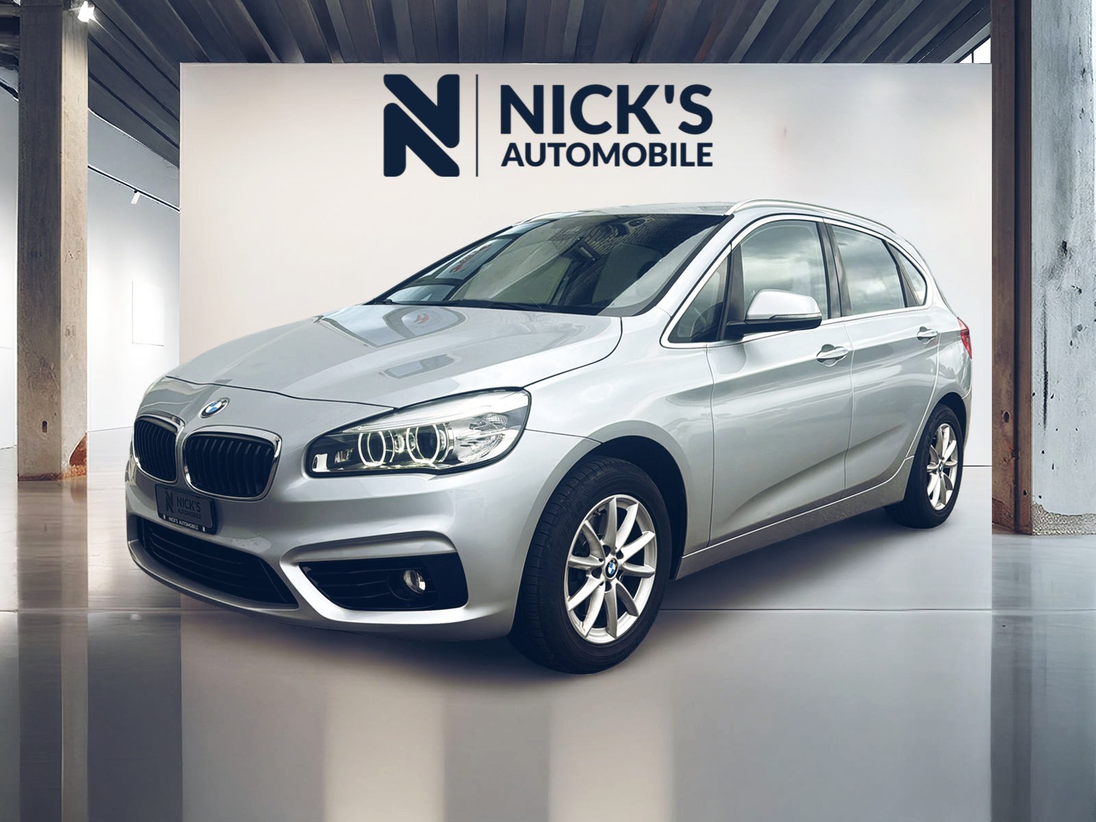BMW 218i Active Tourer Sport Line Steptronic-image-0