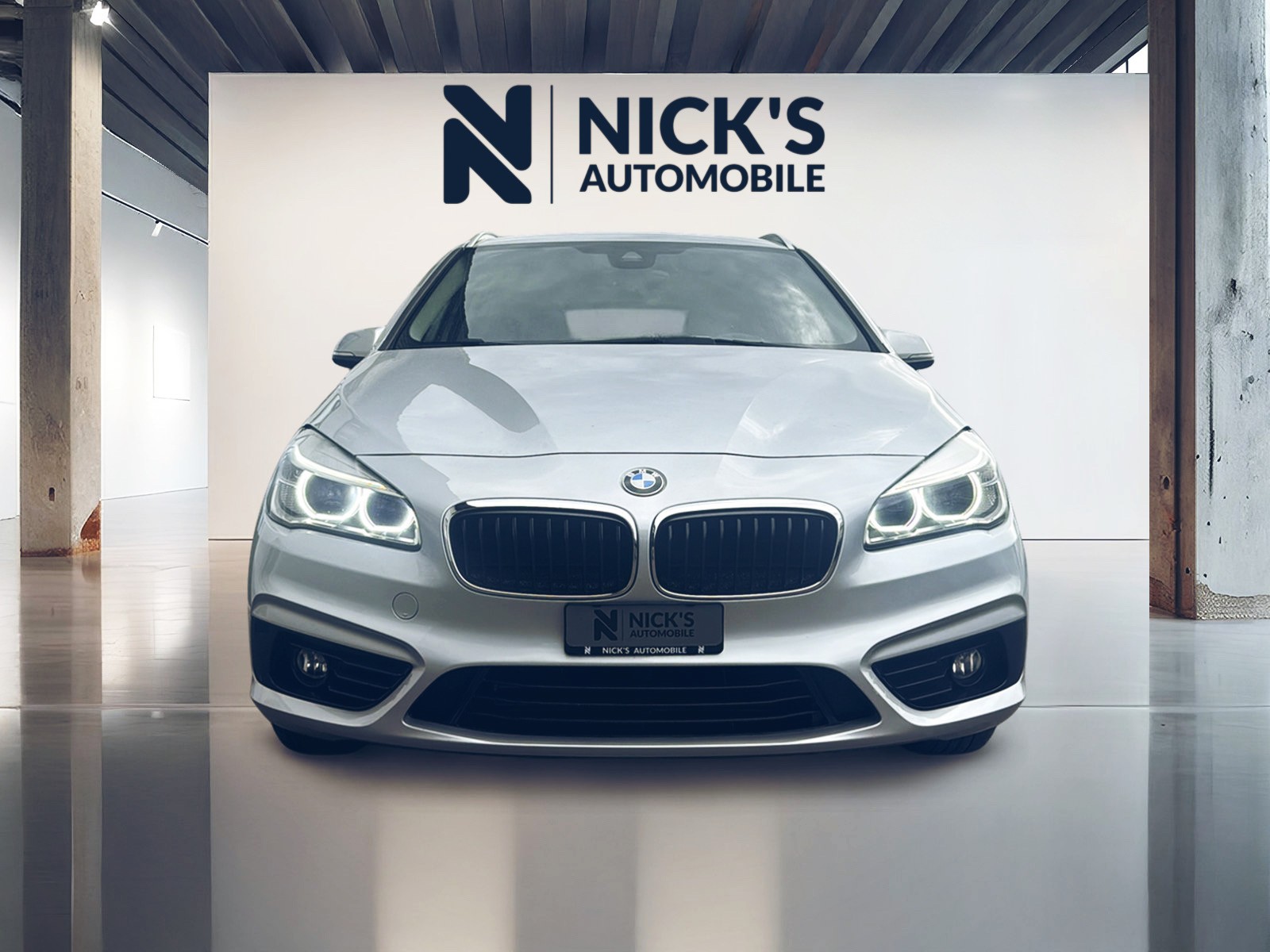 BMW 218i Active Tourer Sport Line Steptronic-image-2