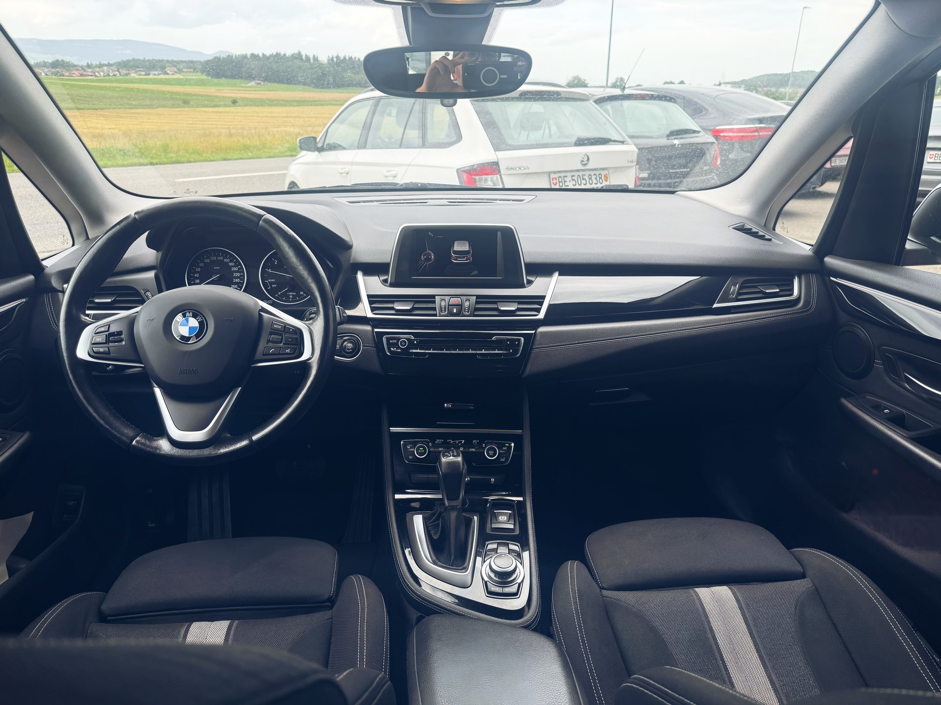BMW 218i Active Tourer Sport Line Steptronic-image-7