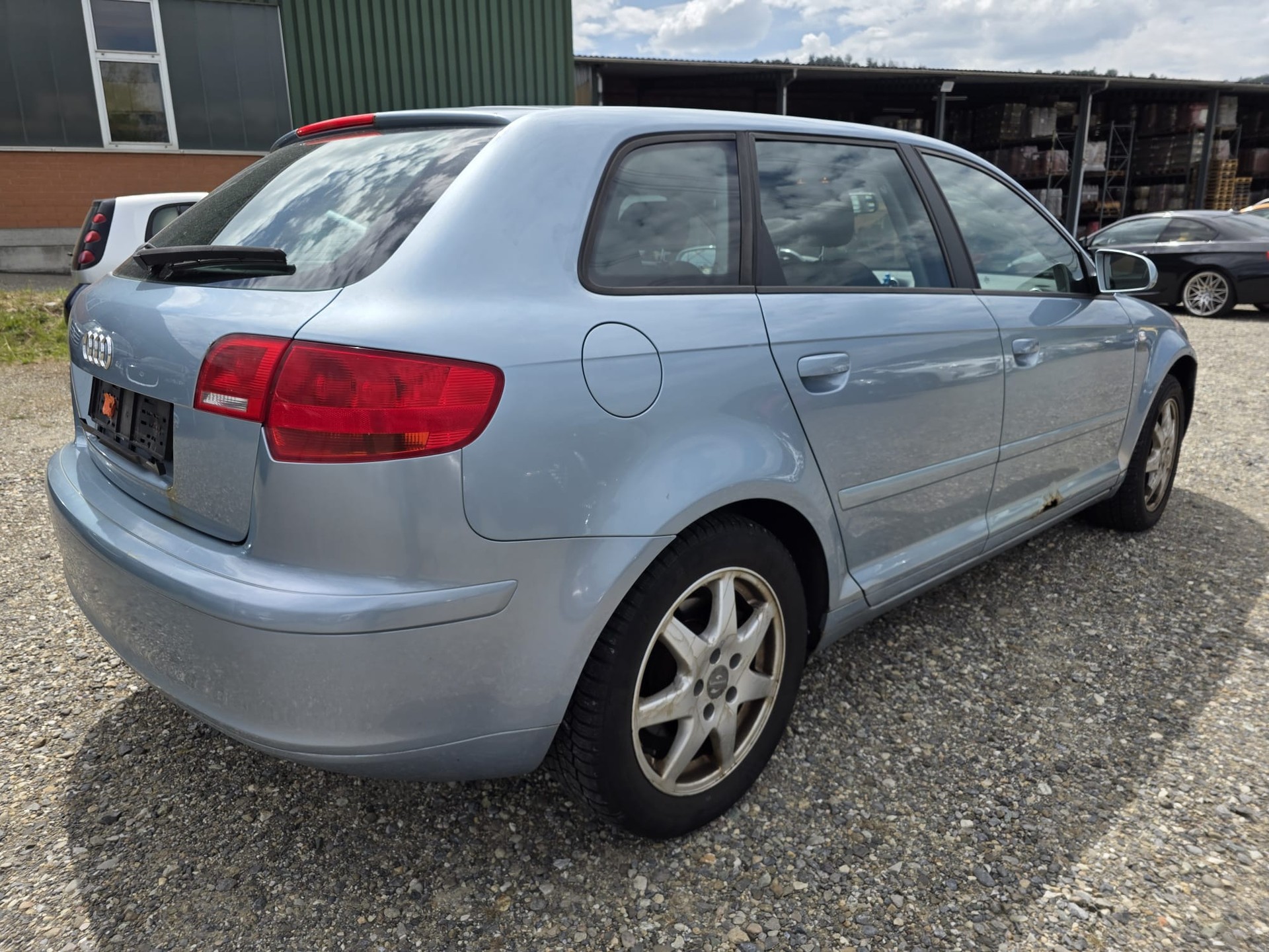 AUDI A3 Sportback 2.0 Turbo FSI Ambition S-tronic-image-9