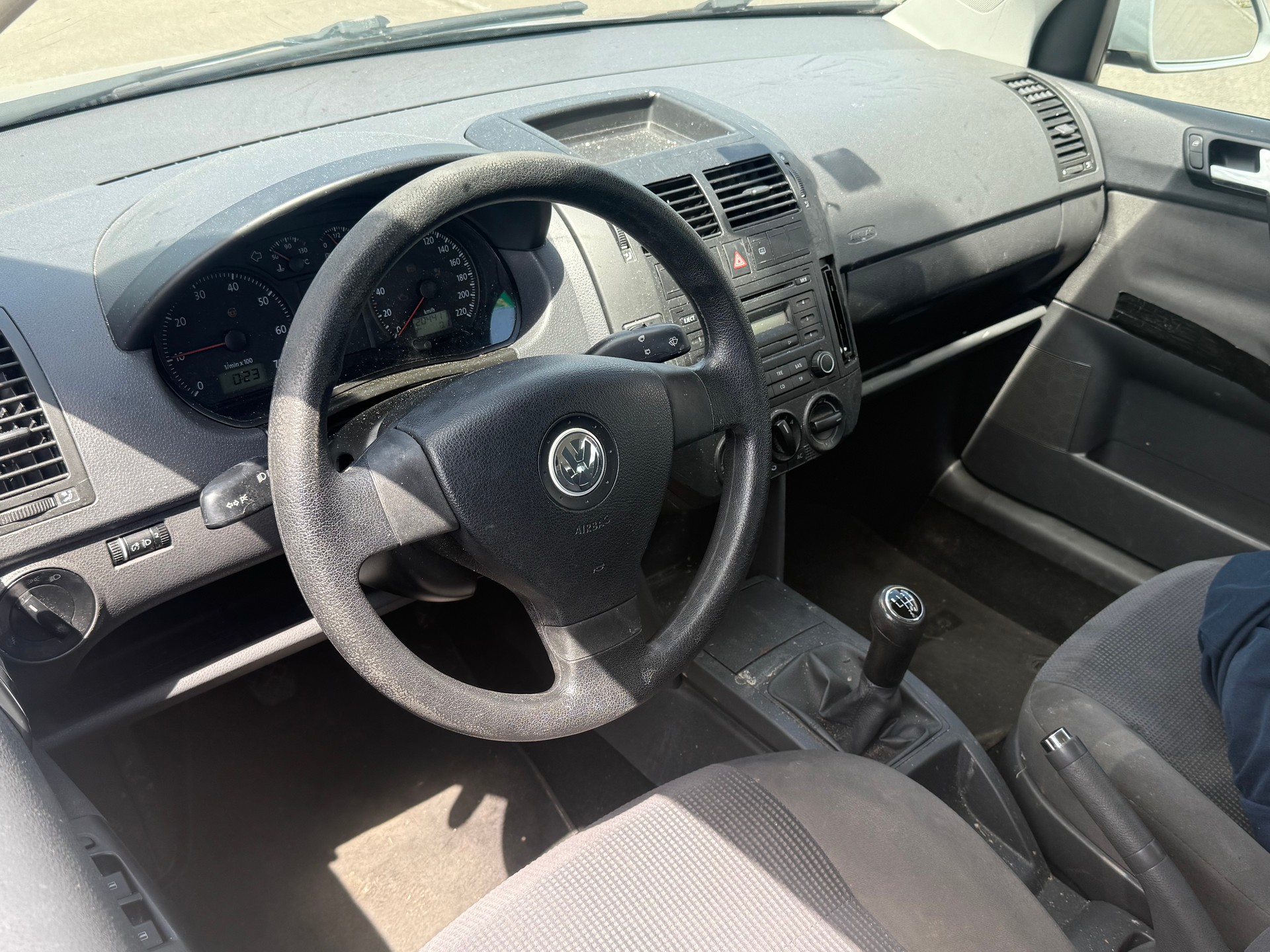 VW Polo 1.4 16V Young&Fresh-image-6