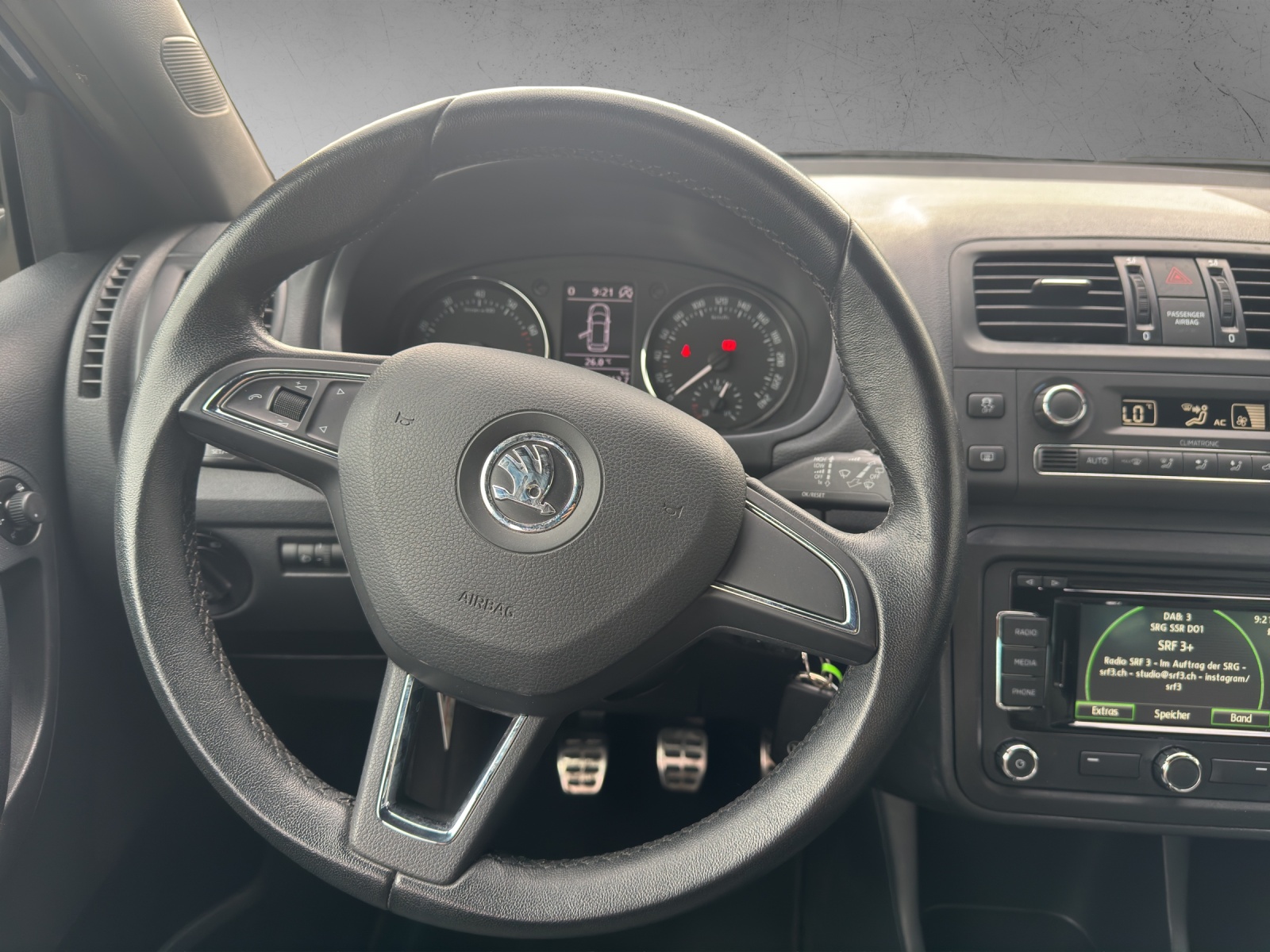 SKODA Fabia 1.2 TSI Monte Carlo-image-11