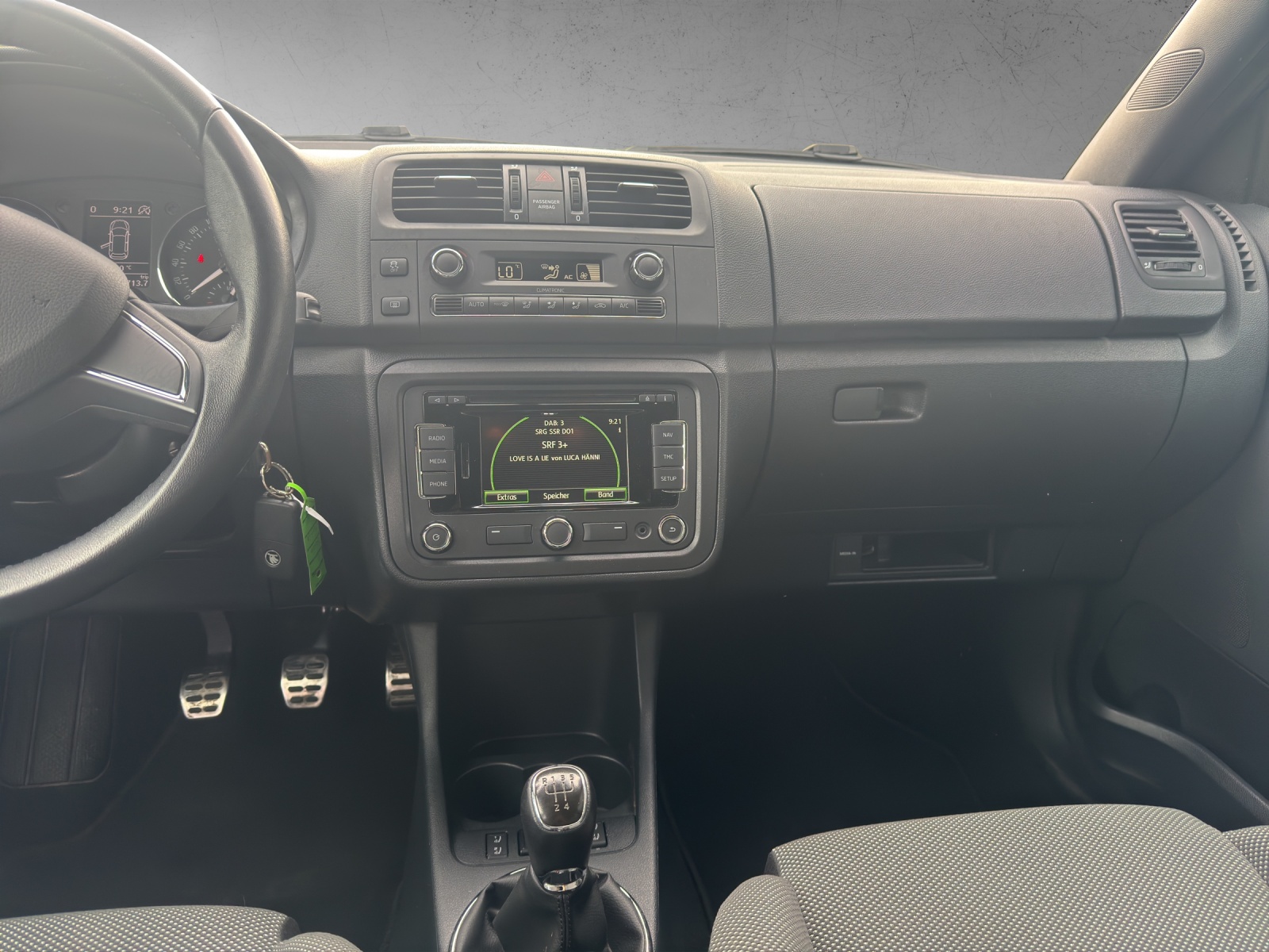 SKODA Fabia 1.2 TSI Monte Carlo-image-10