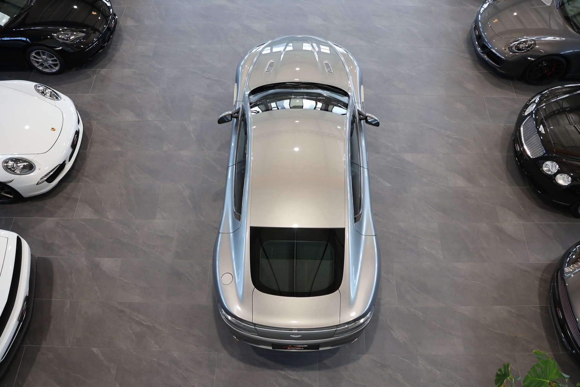 ASTON MARTIN Rapide 5.9 V12 Touchtronic 2-image-7