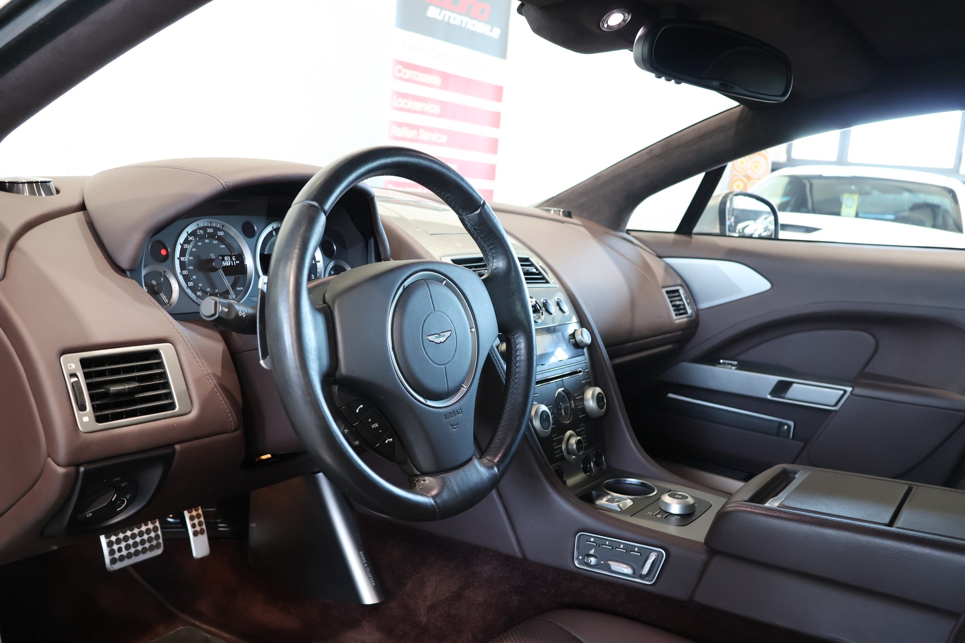 ASTON MARTIN Rapide 5.9 V12 Touchtronic 2-image-10