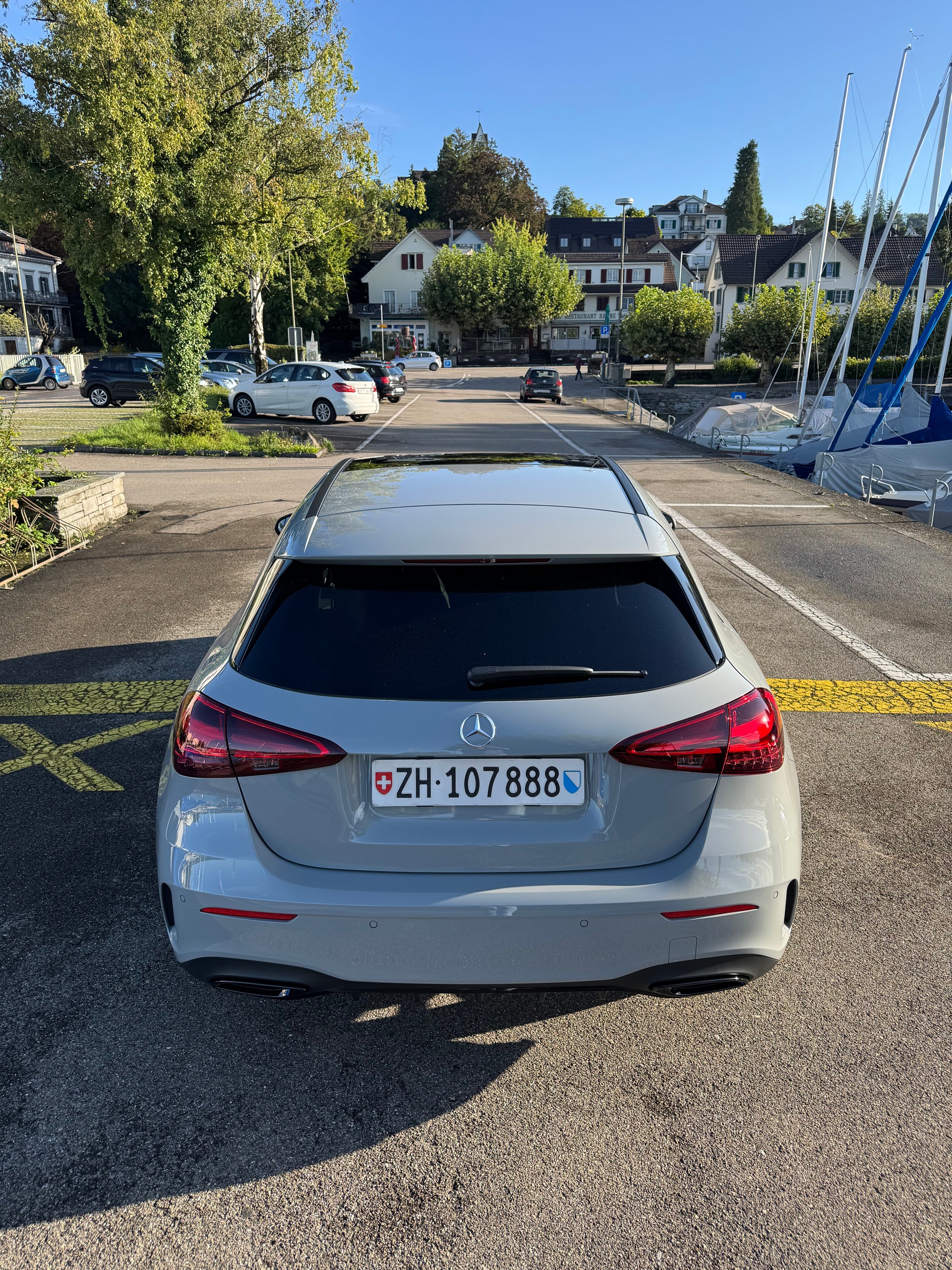 MERCEDES-BENZ A 200 Night Star AMG Line-image-7