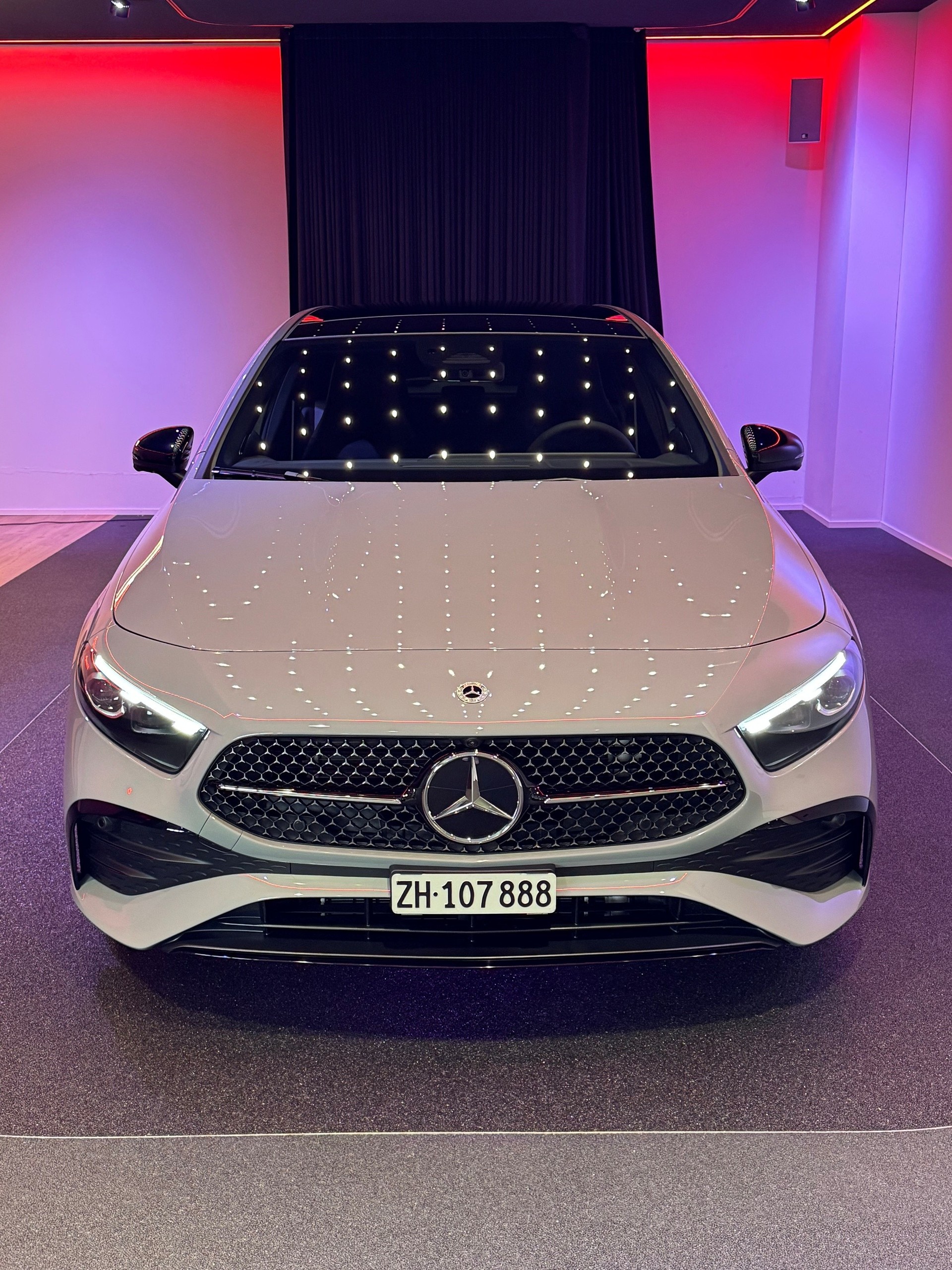 MERCEDES-BENZ A 200 Night Star AMG Line-image-1