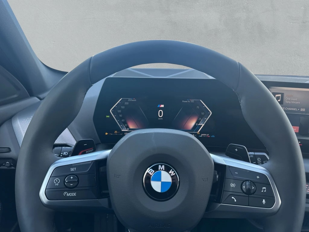 BMW 123 xDrive M Sport Pro Steptronic-image-17