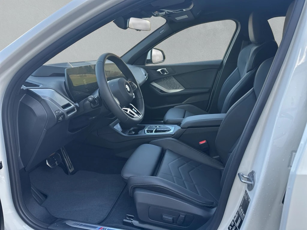 BMW 123 xDrive M Sport Pro Steptronic-image-10
