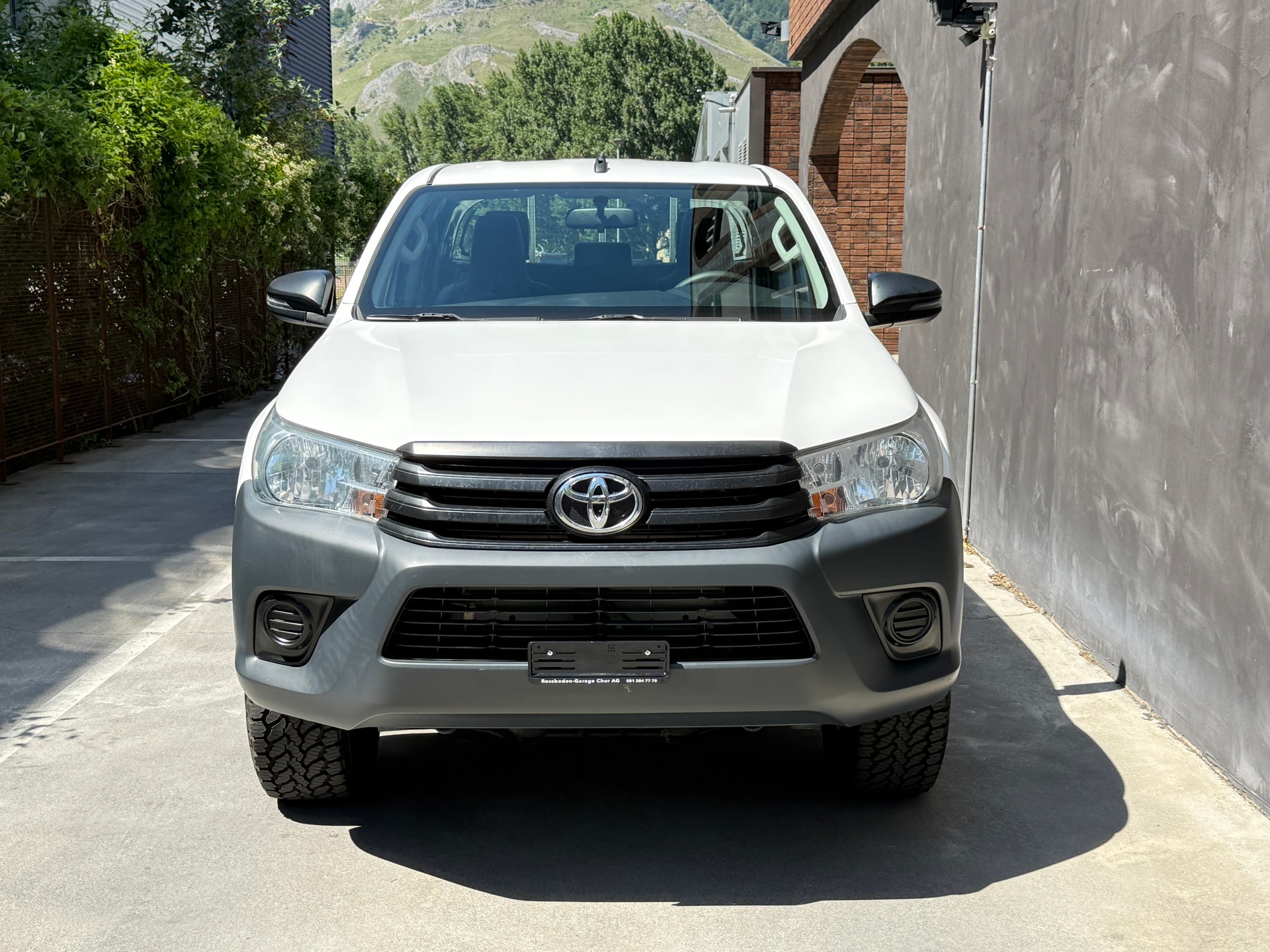 TOYOTA Hilux 2.4D-4D Luna Double Cab 4x4-image-2