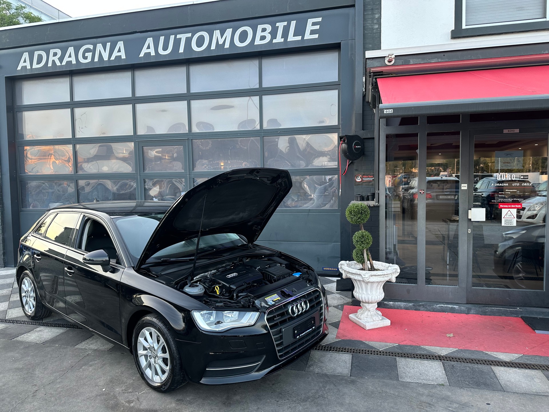 AUDI A3 Sportback 1.8 TFSI Ambiente quattro S-tronic-image-3