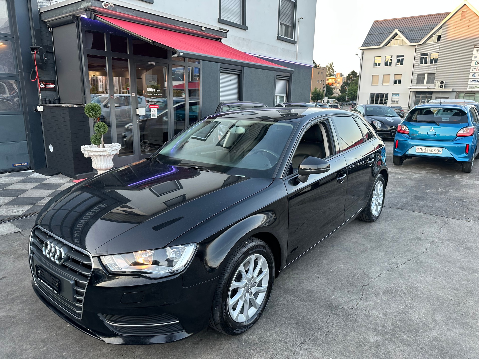 AUDI A3 Sportback 1.8 TFSI Ambiente quattro S-tronic-image-10