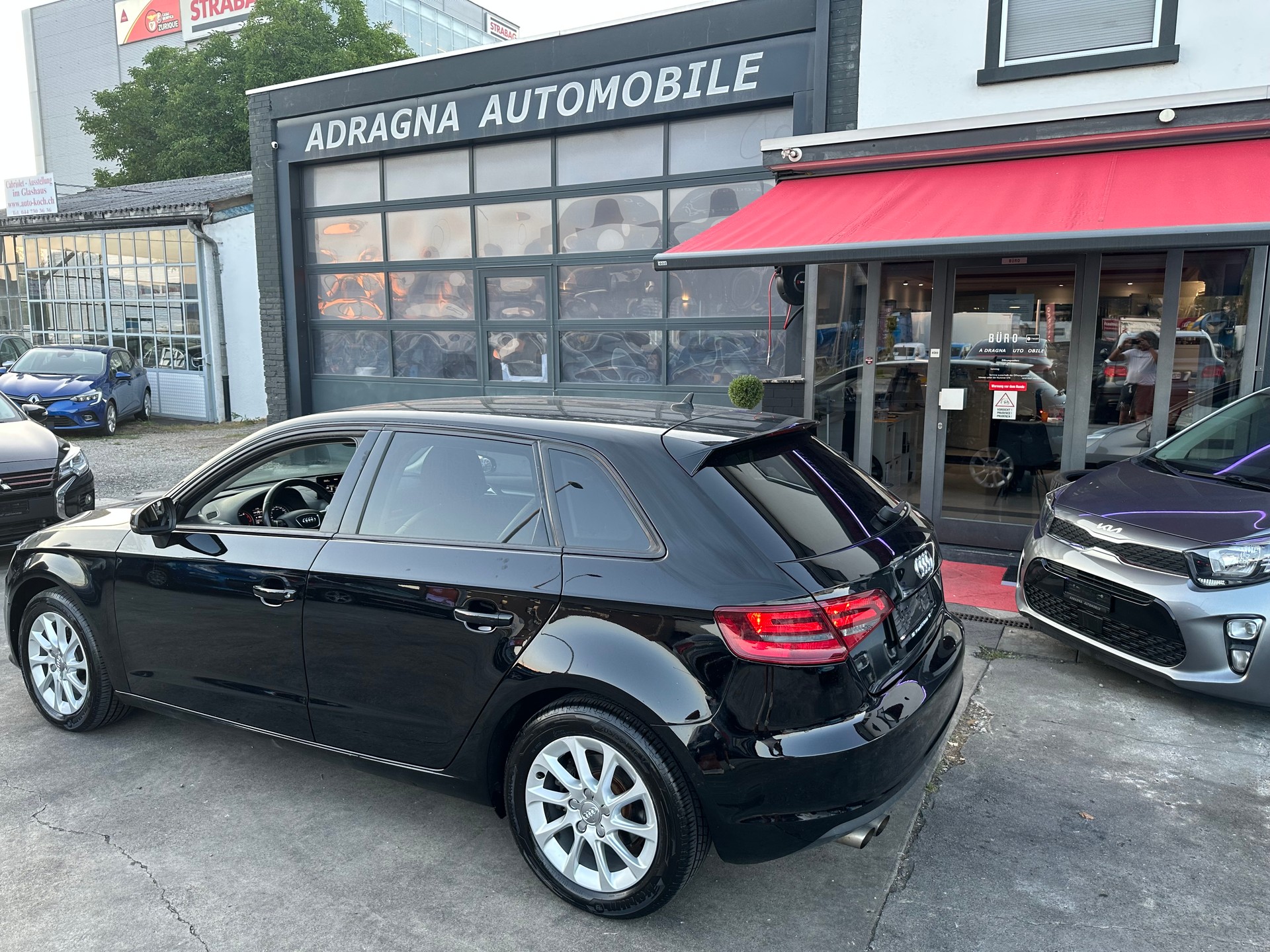 AUDI A3 Sportback 1.8 TFSI Ambiente quattro S-tronic-image-6