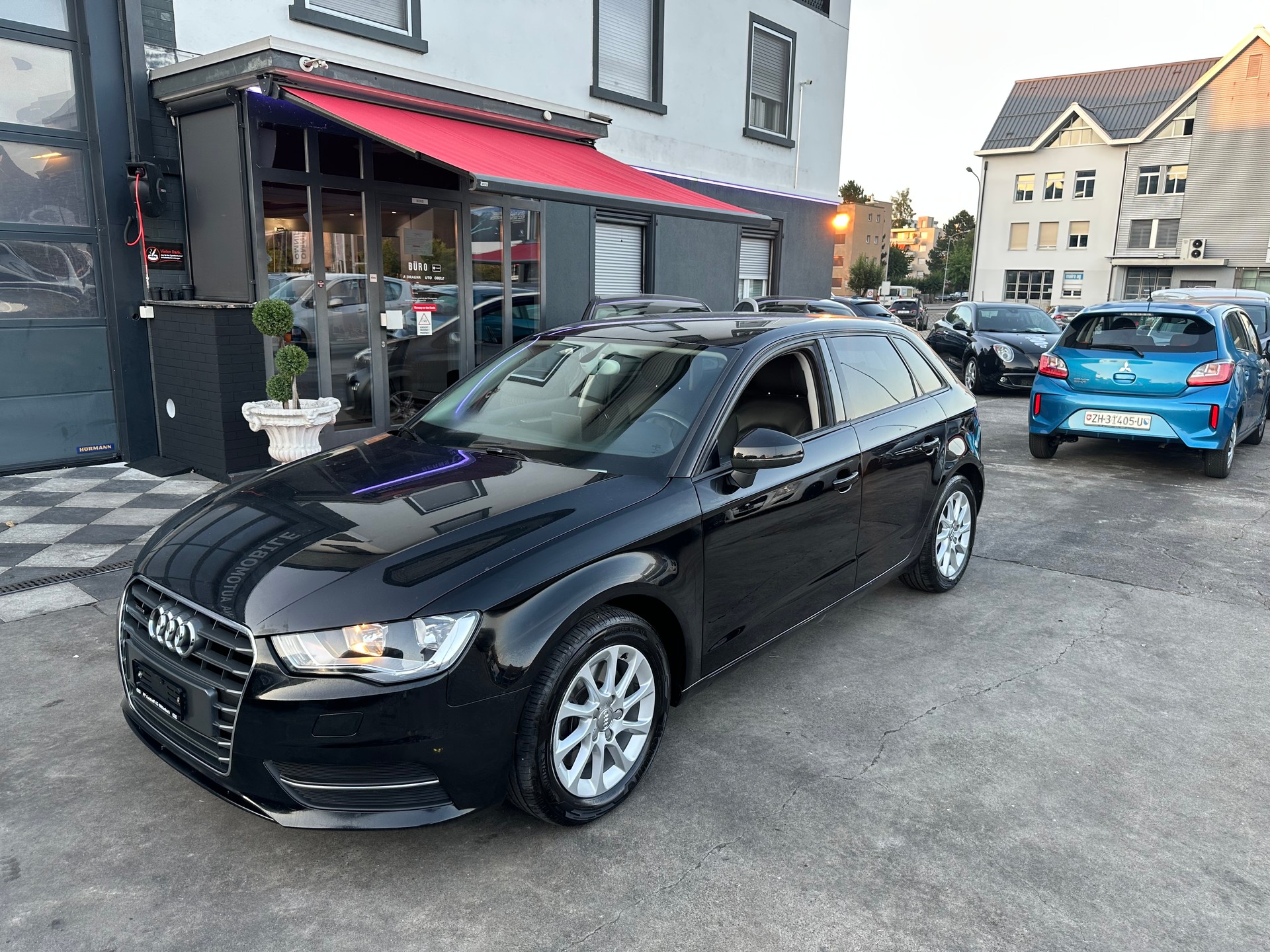AUDI A3 Sportback 1.8 TFSI Ambiente quattro S-tronic-image-11