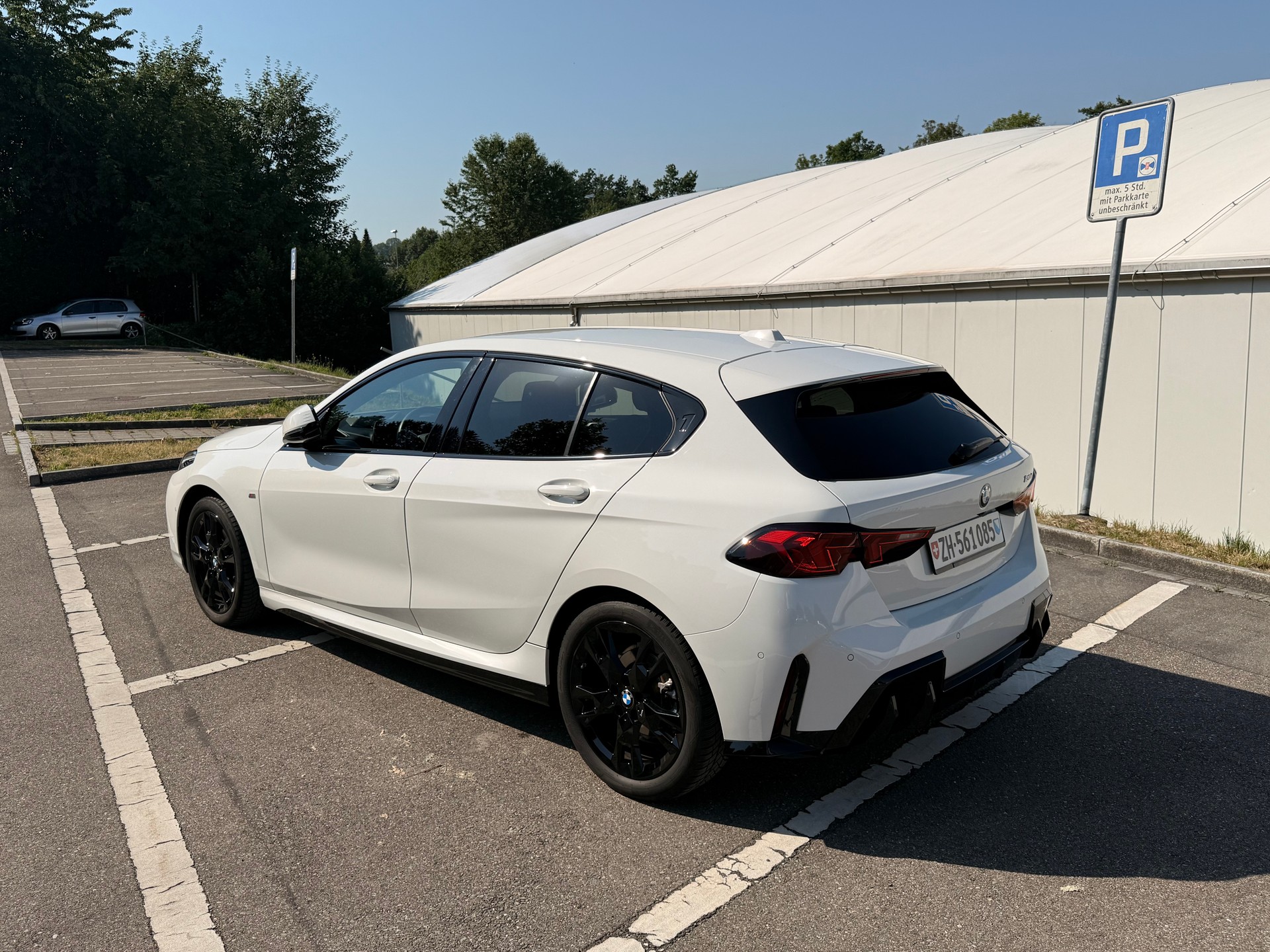 BMW 120d M Sport Steptronic *Neues Modell* **AB MFK/Service**-image-7
