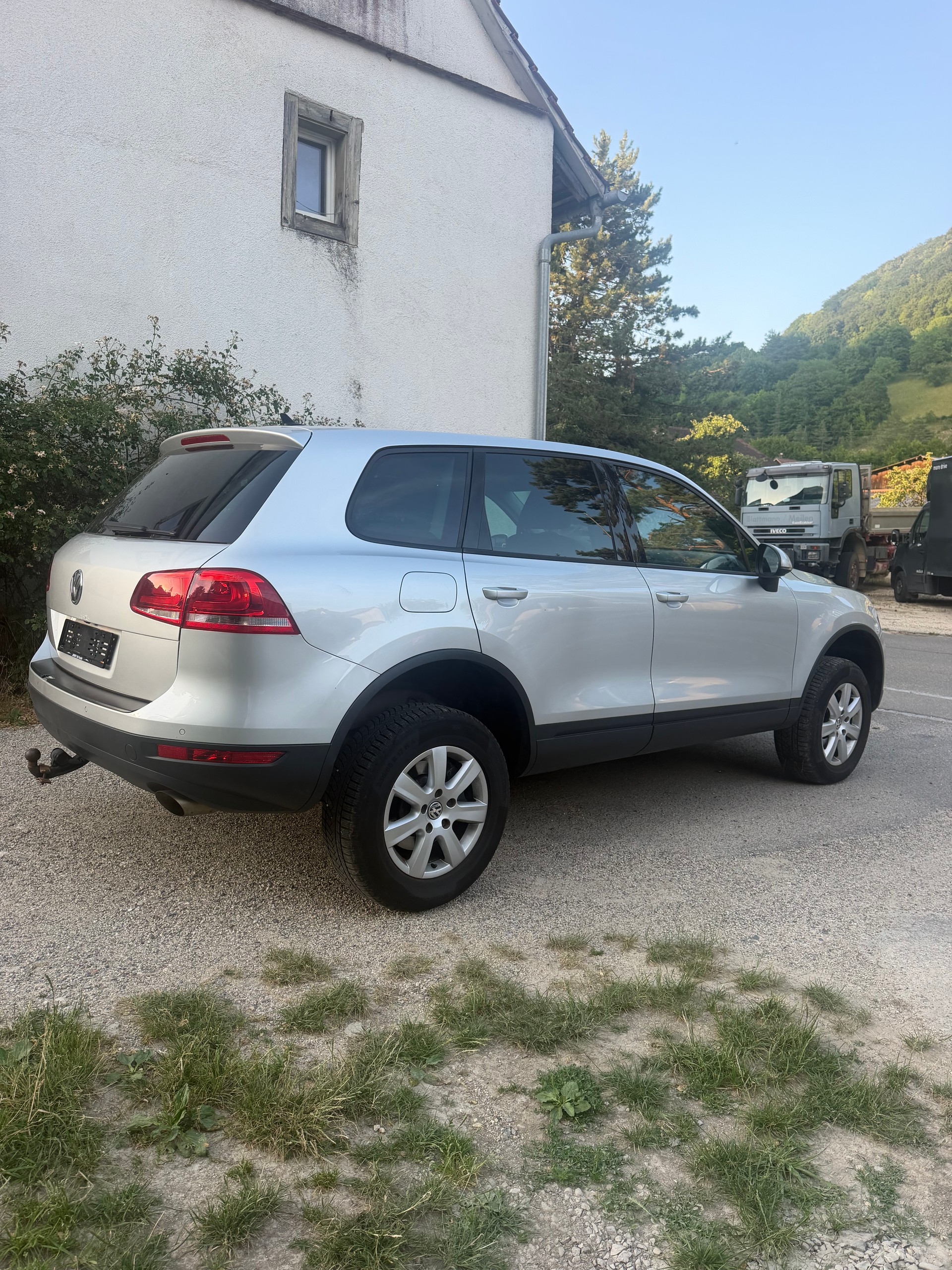 VW Touareg 3.0 TDI BMT Edition X Tiptronic-image-2