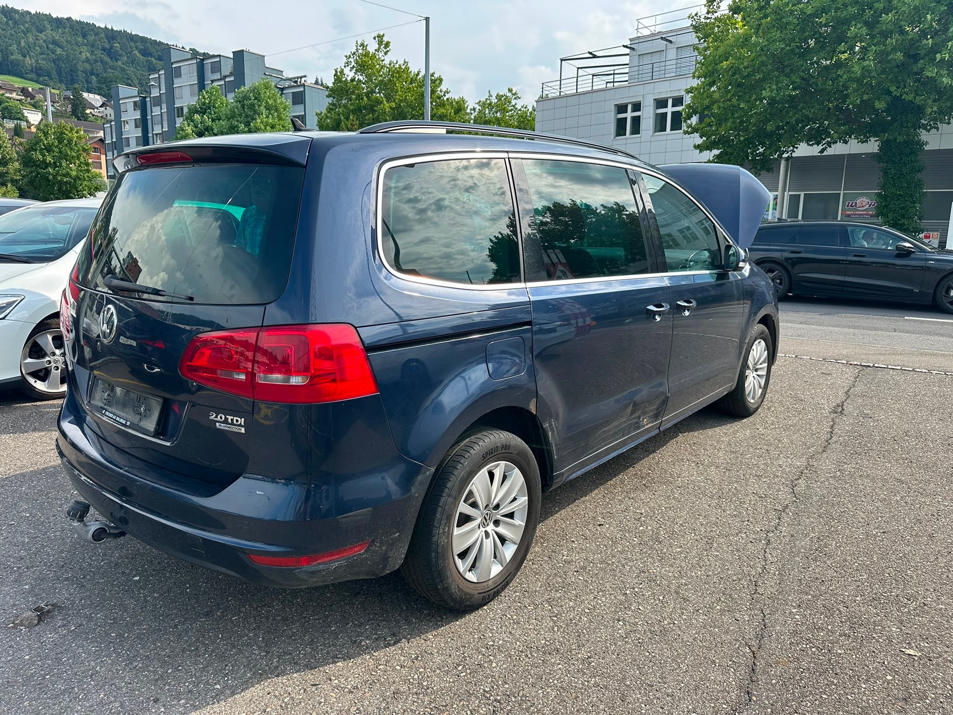 VW Sharan 2.0 TDI BMT Comfortline DSG-image-6