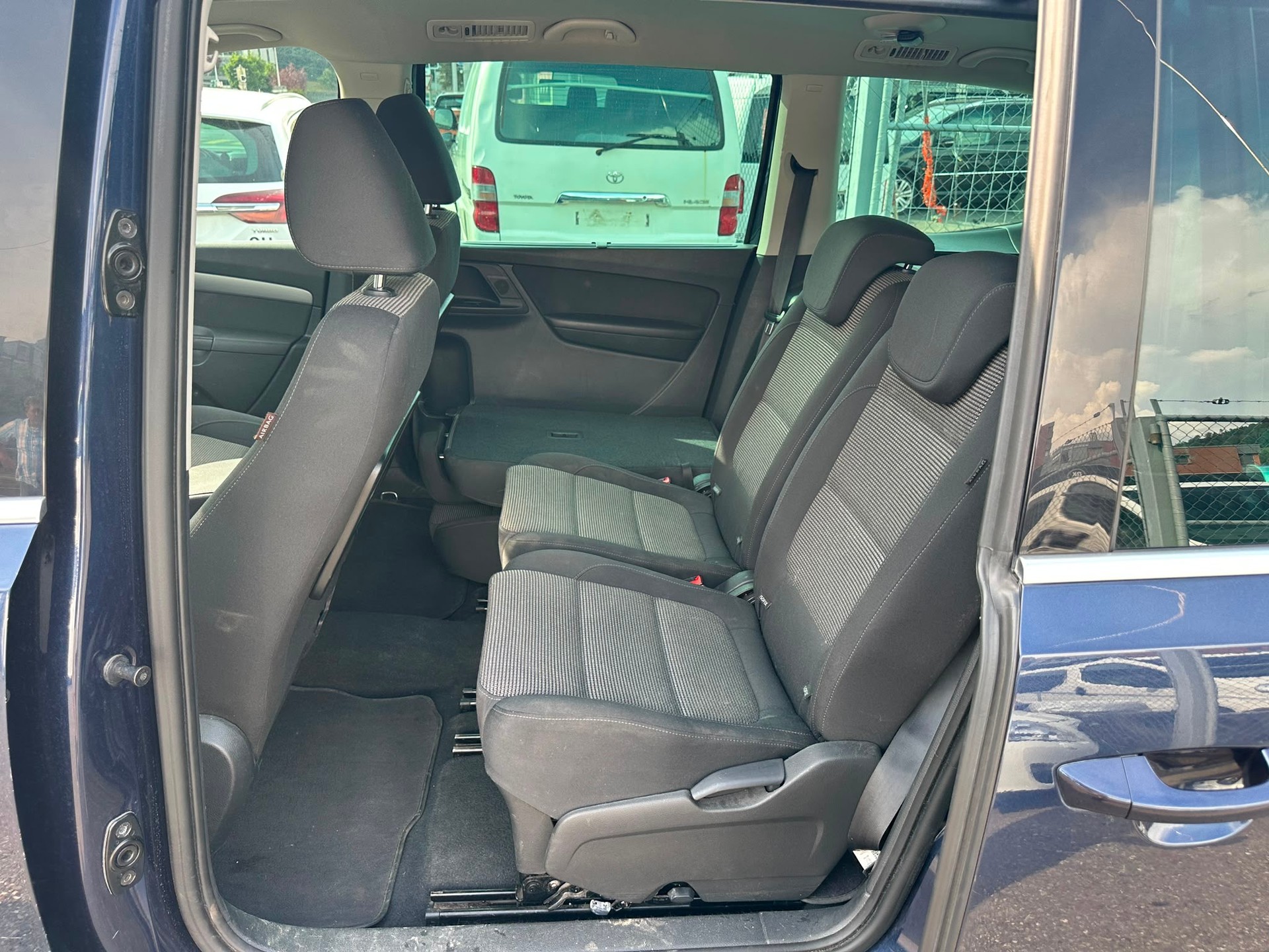 VW Sharan 2.0 TDI BMT Comfortline DSG-image-12
