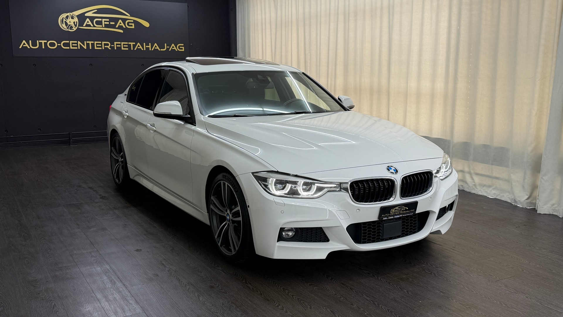 BMW 330e iPerformance M Sport Steptronic-showroom-element-2