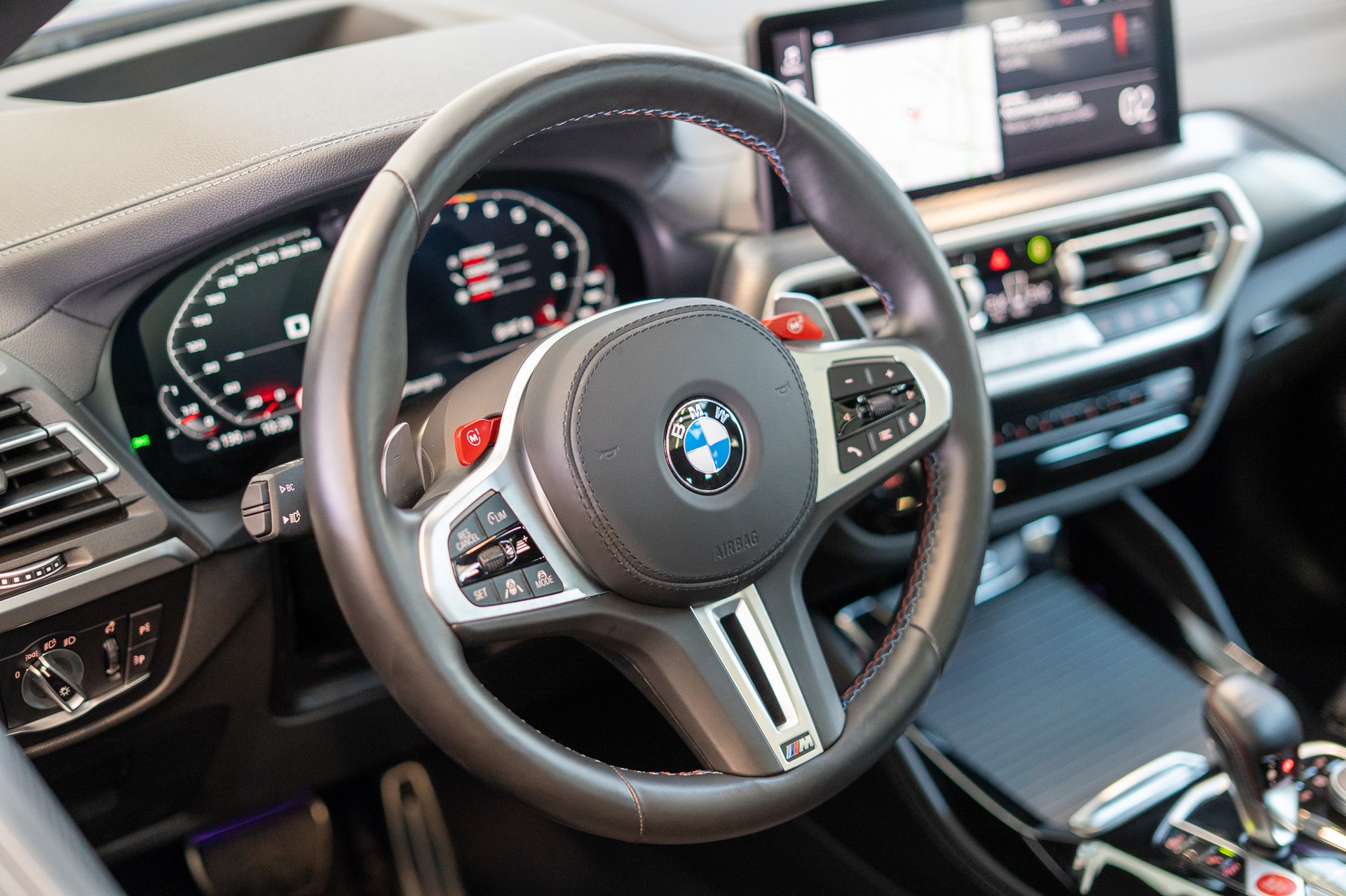 BMW X4 M Competition / HeadUp / Panorama / Rückfahrkamera /-image-11
