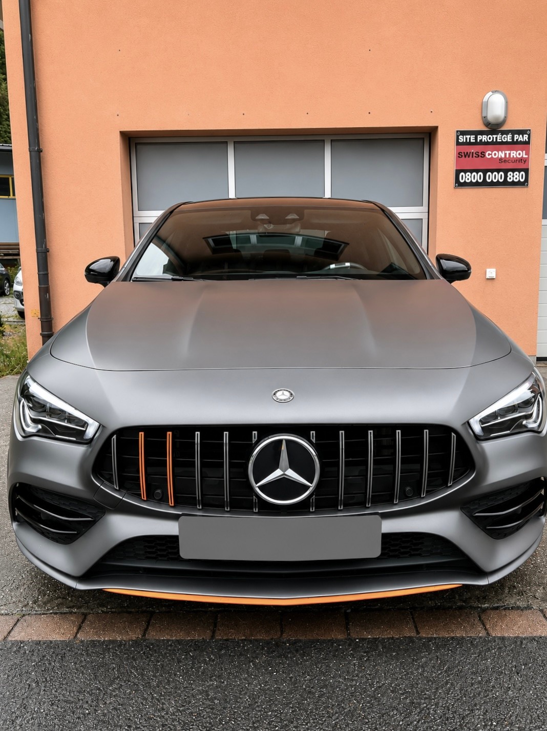 MERCEDES-BENZ CLA 250 AMG Line 7G-DCT-image-4