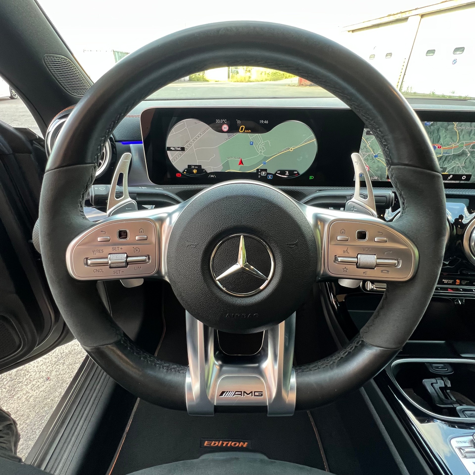 MERCEDES-BENZ CLA 250 AMG Line 7G-DCT-image-9