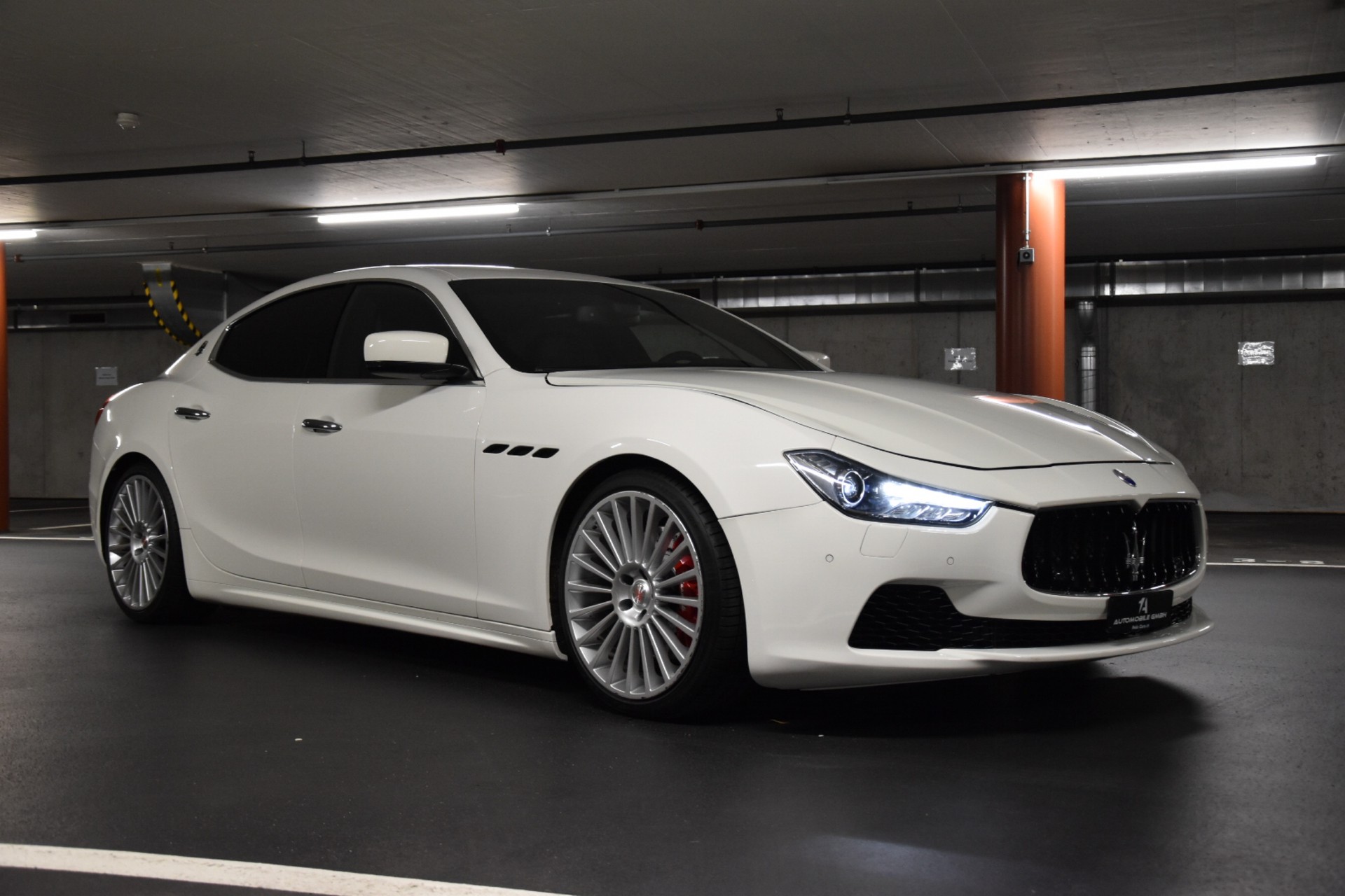 MASERATI Ghibli S Q4 3.0 V6 Automatica-image-9