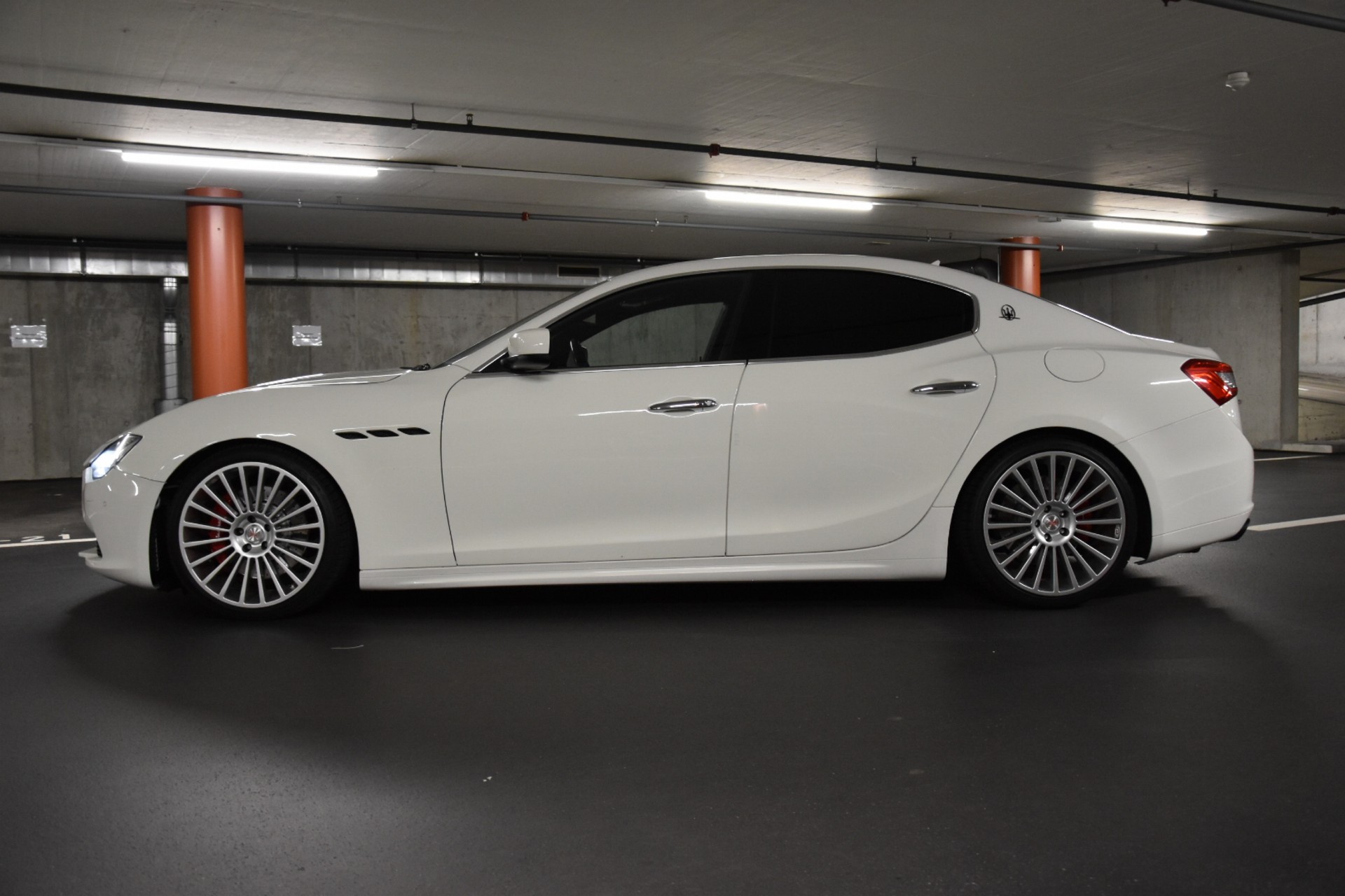 MASERATI Ghibli S Q4 3.0 V6 Automatica-image-2