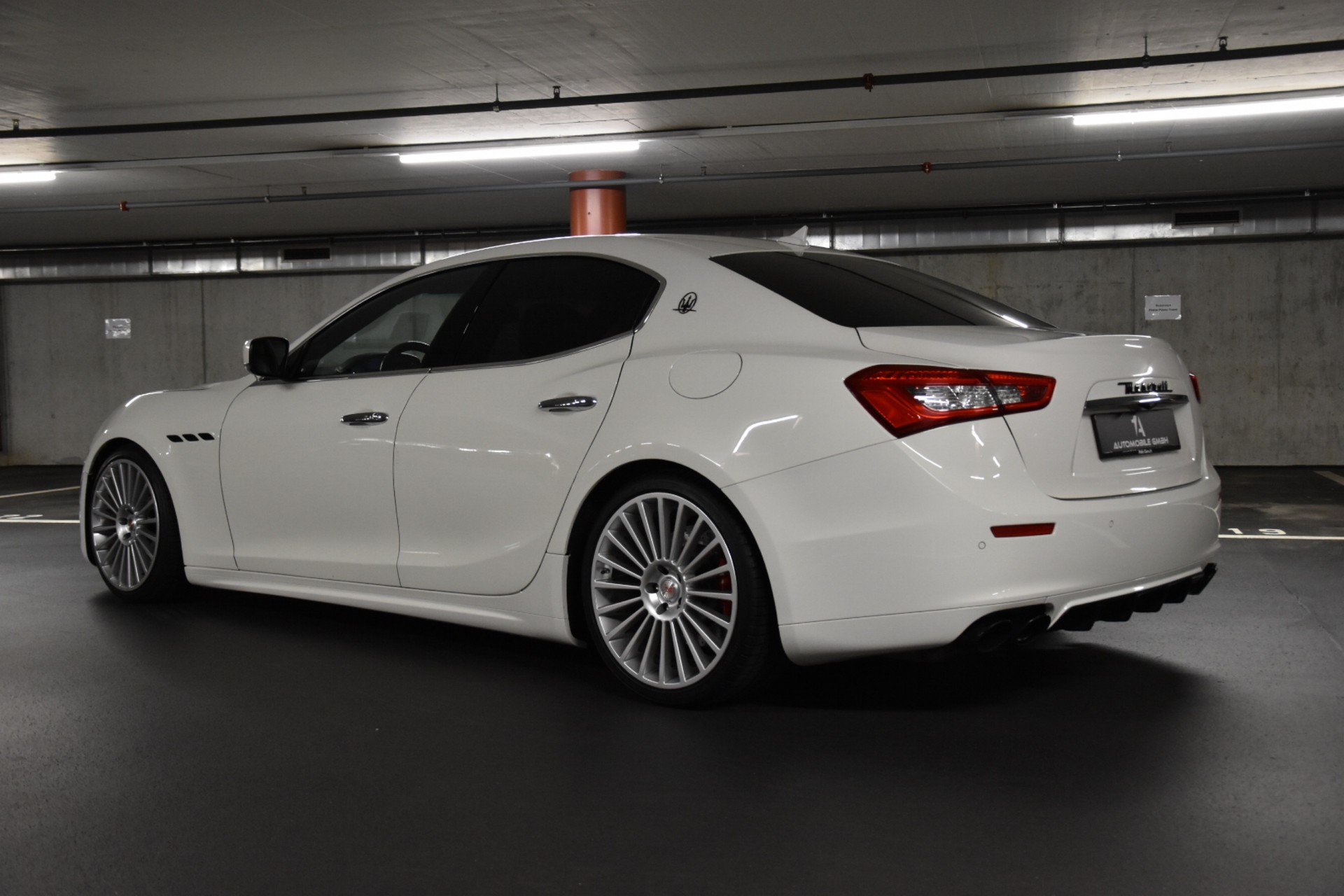 MASERATI Ghibli S Q4 3.0 V6 Automatica-image-3