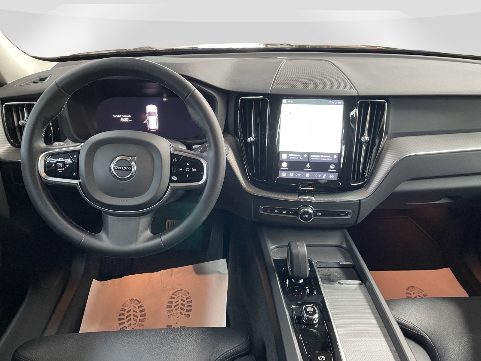 VOLVO XC60 2.0 B4 MH Plus Dark AWD-image-7