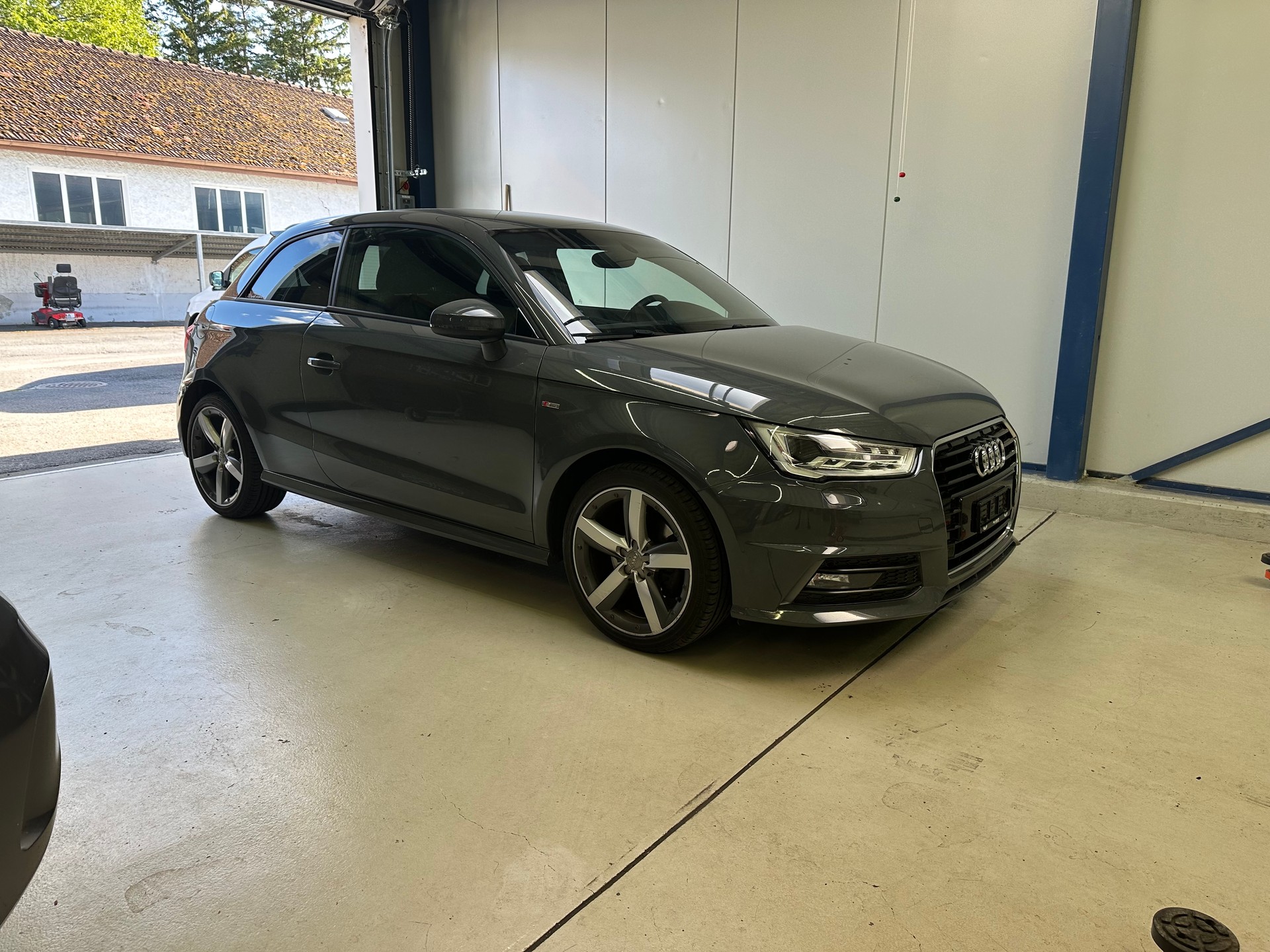 AUDI A1 1.4 TFSI Sport-image-1
