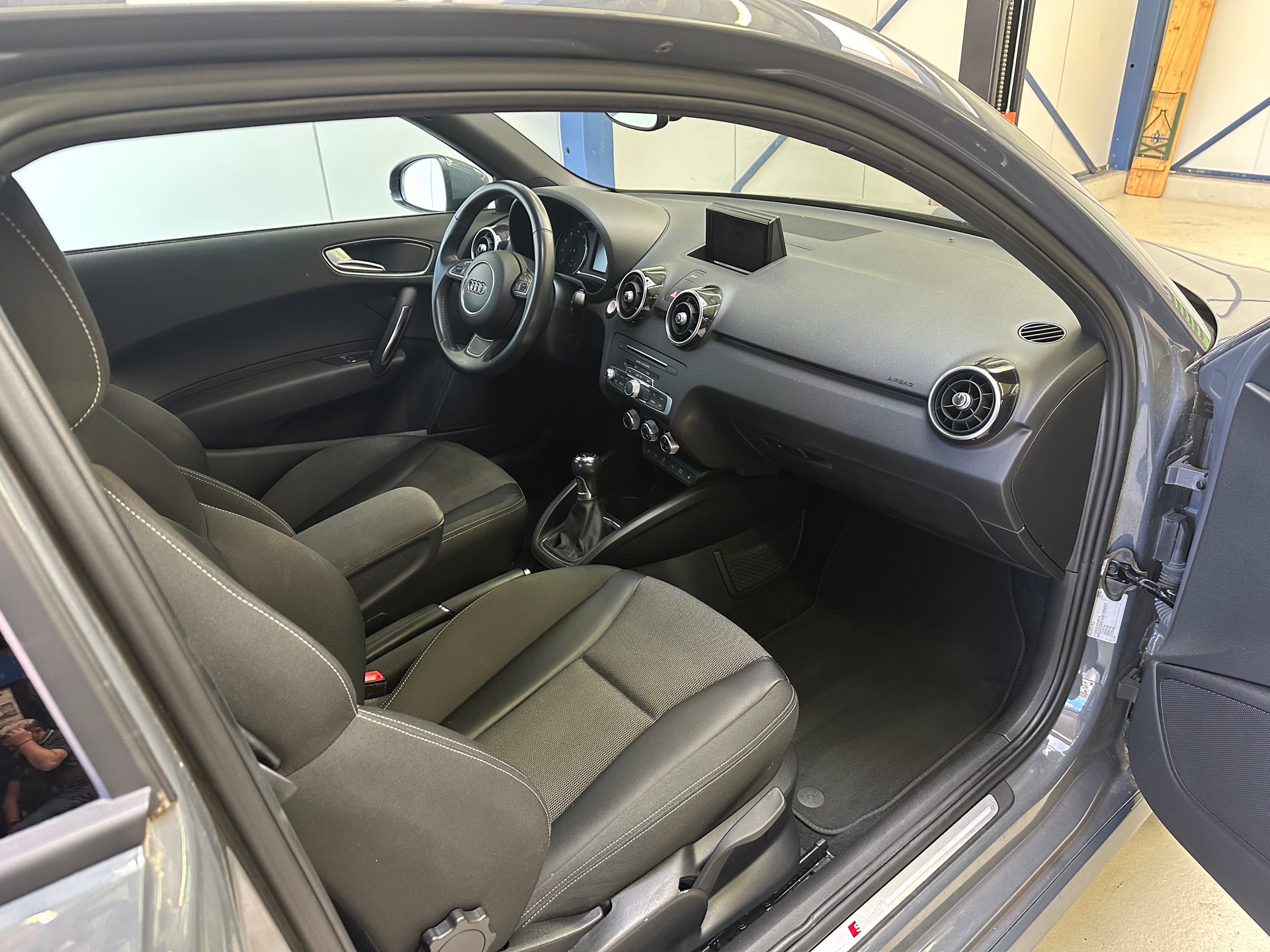 AUDI A1 1.4 TFSI Sport-image-6