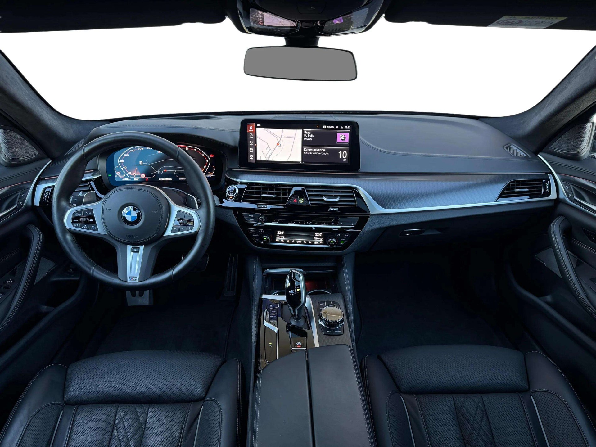 BMW M550i xDrive M Sport Pro Steptronic-image-11