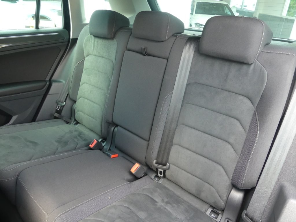 VW Tiguan 2.0TSI Highline 4Motion DSG-image-11