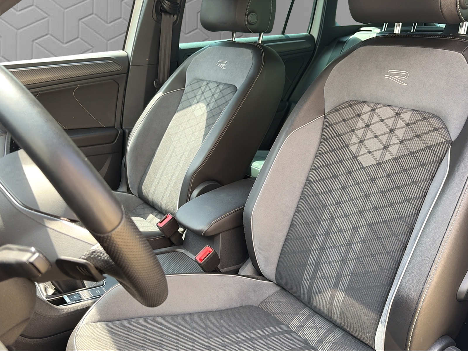 VW Tiguan 1.4TSI PHEV R-Line DSG-image-10