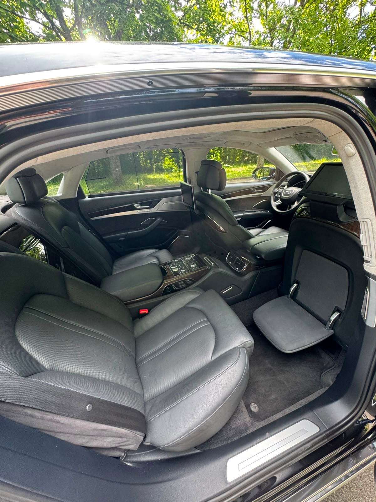 AUDI A8 L 3.0 TDI quattro tiptronic-image-12