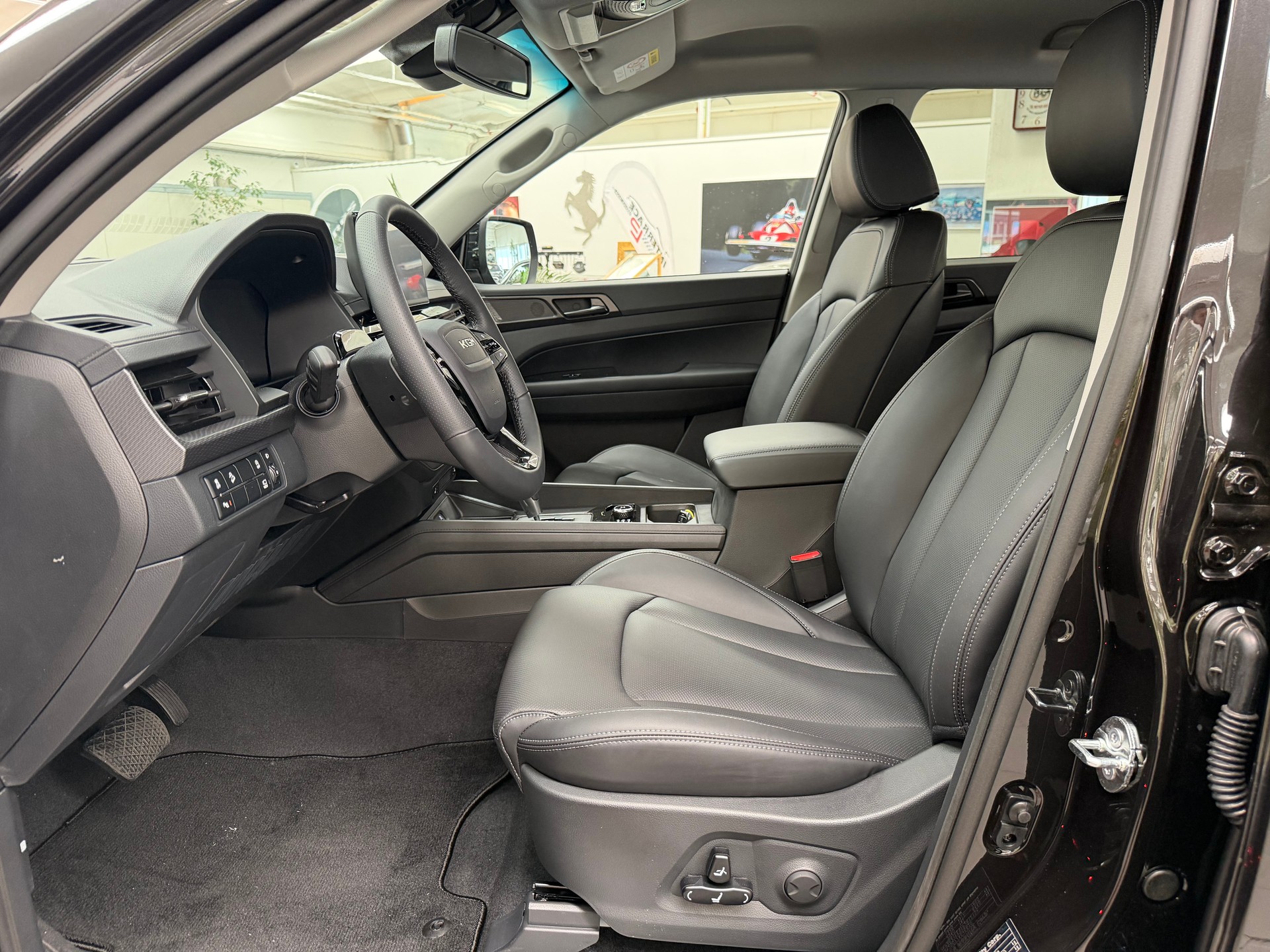 KGM-SsangYong Musso 2.2 Titanium 4WD A-image-7