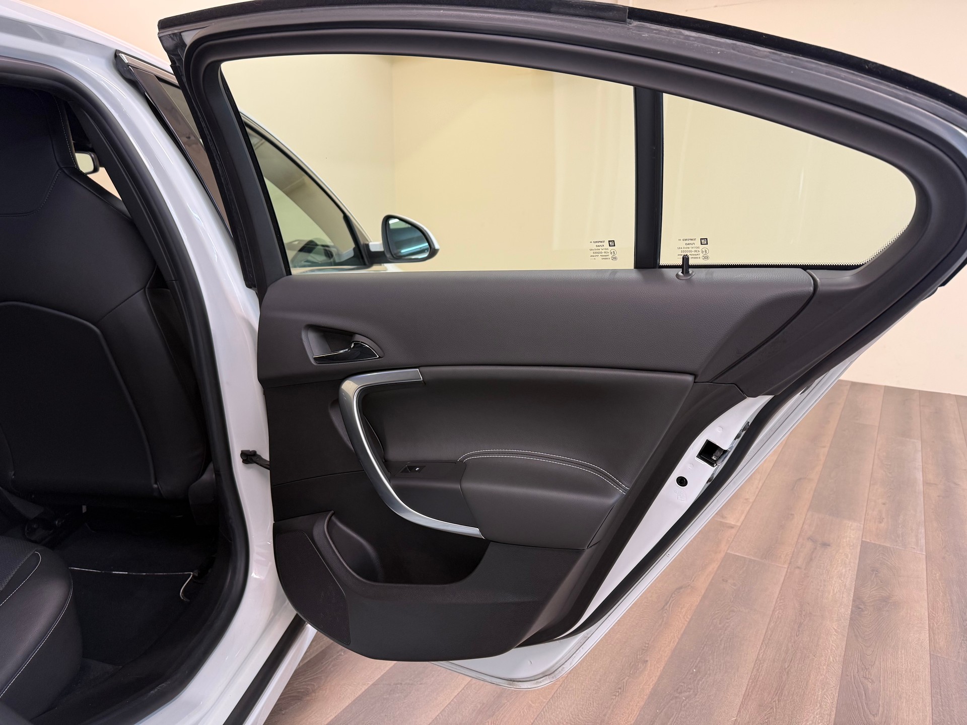 OPEL Insignia 2.8 Turbo OPC 4WD Automatic-image-26
