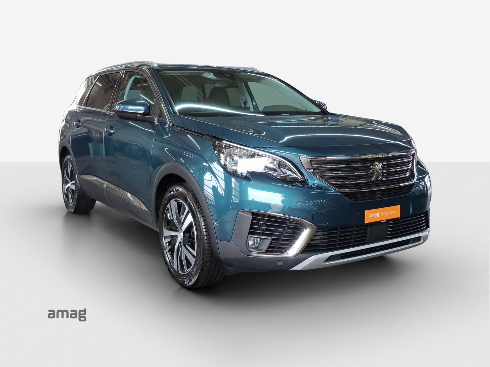 PEUGEOT 5008 1.2 Pure Tech Allure EAT8-image-5