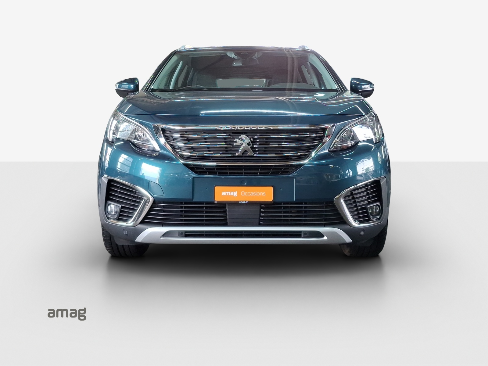 PEUGEOT 5008 1.2 Pure Tech Allure EAT8-image-6