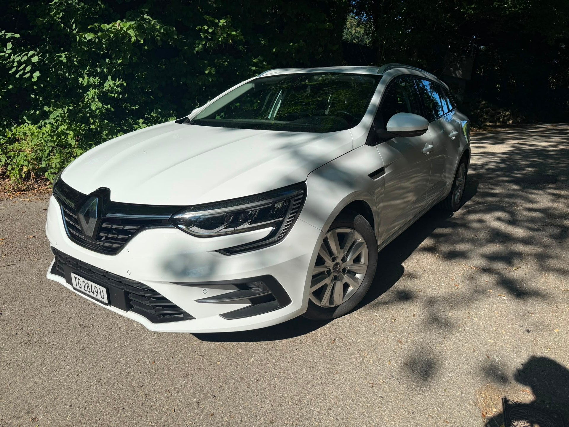 RENAULT Mégane Grandtour 1.5 dCi Business EDC-image-1