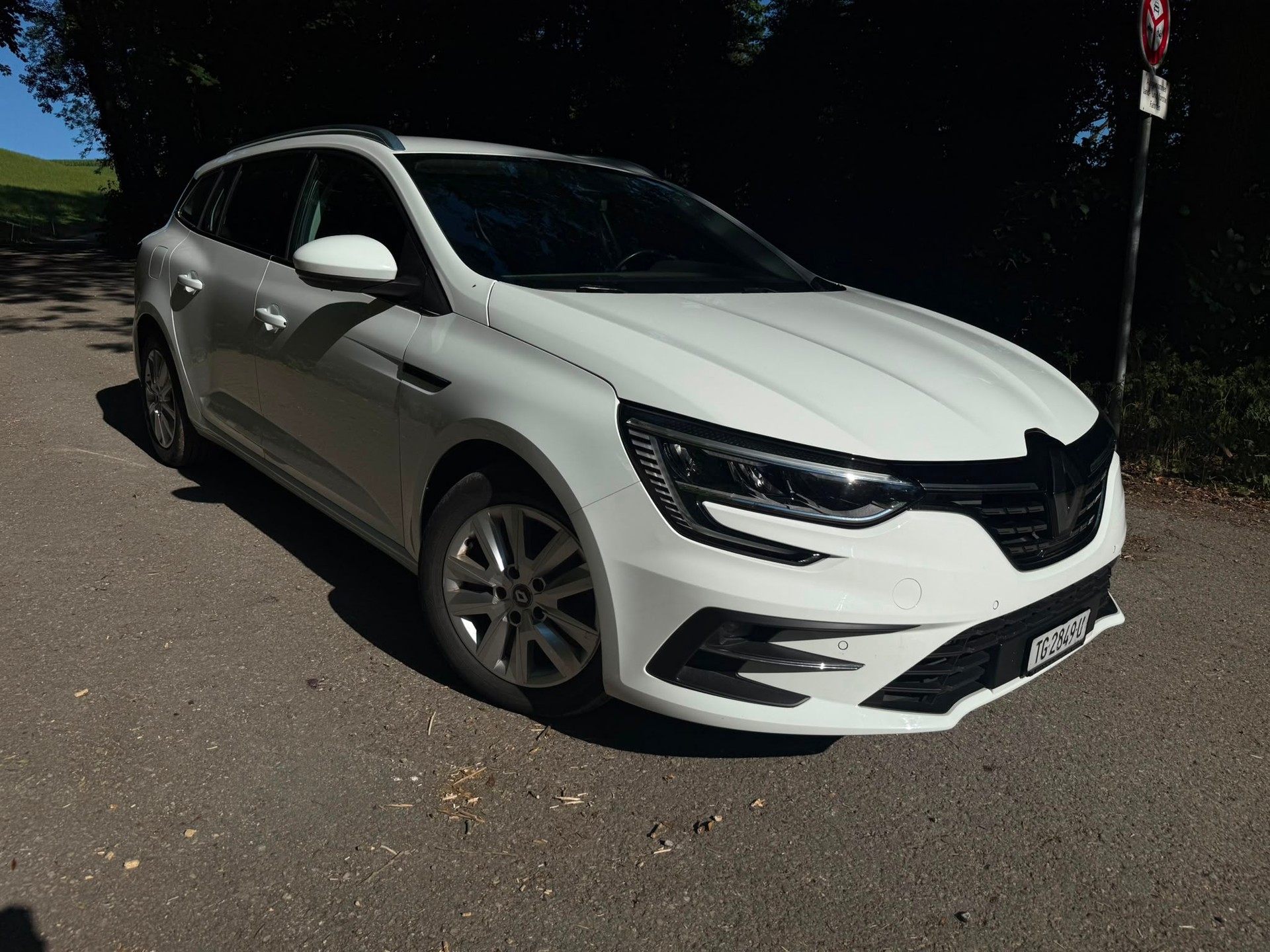 RENAULT Mégane Grandtour 1.5 dCi Business EDC-image-2
