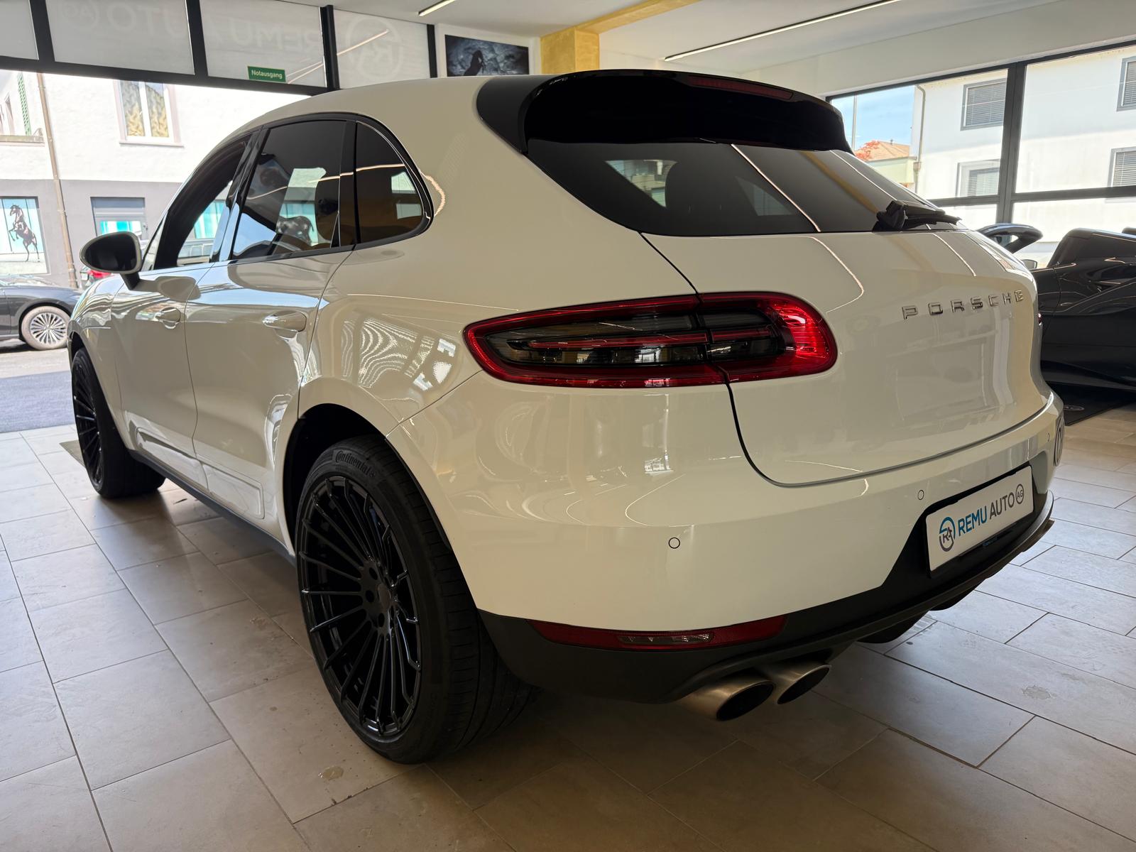 PORSCHE Macan S PDK-image-5